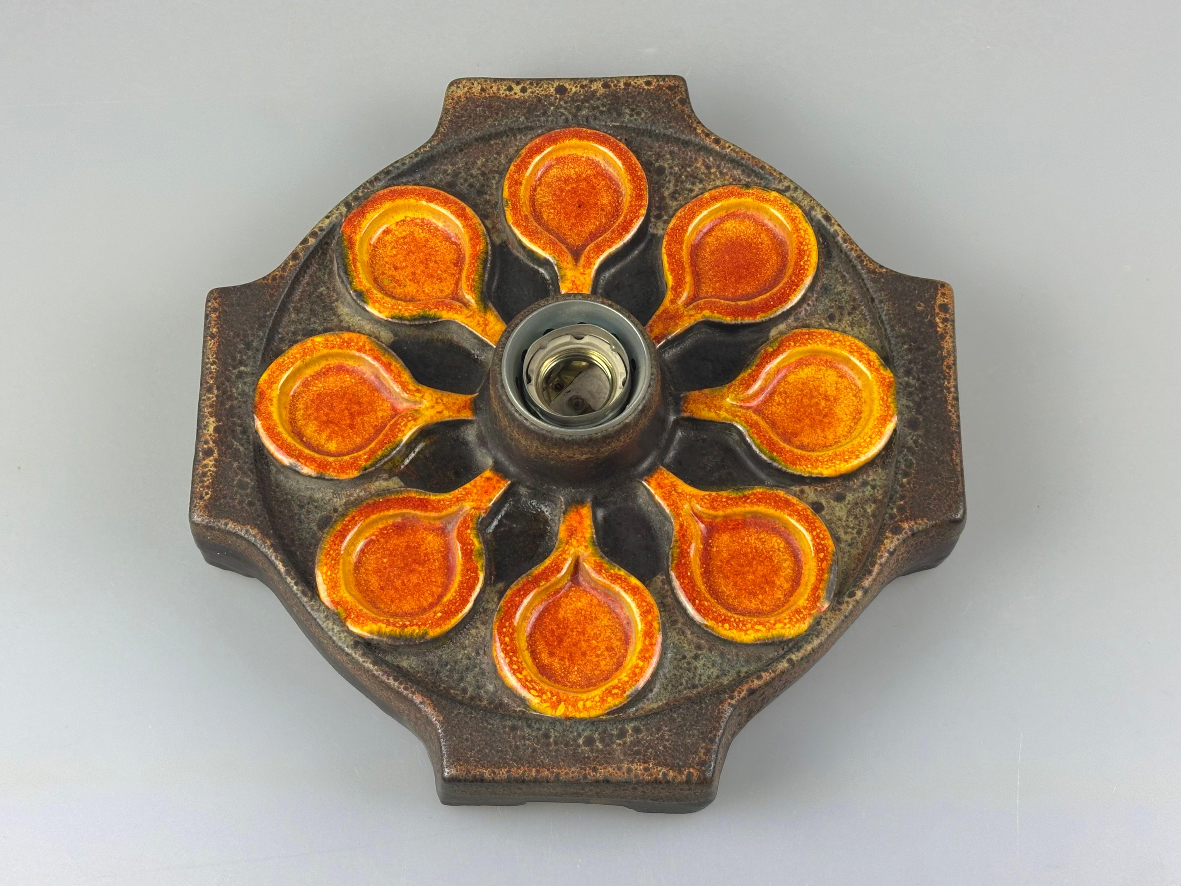 Tedesco Applique in ceramica degli anni '60/'70, design A Space AGE di metà secolo in vendita