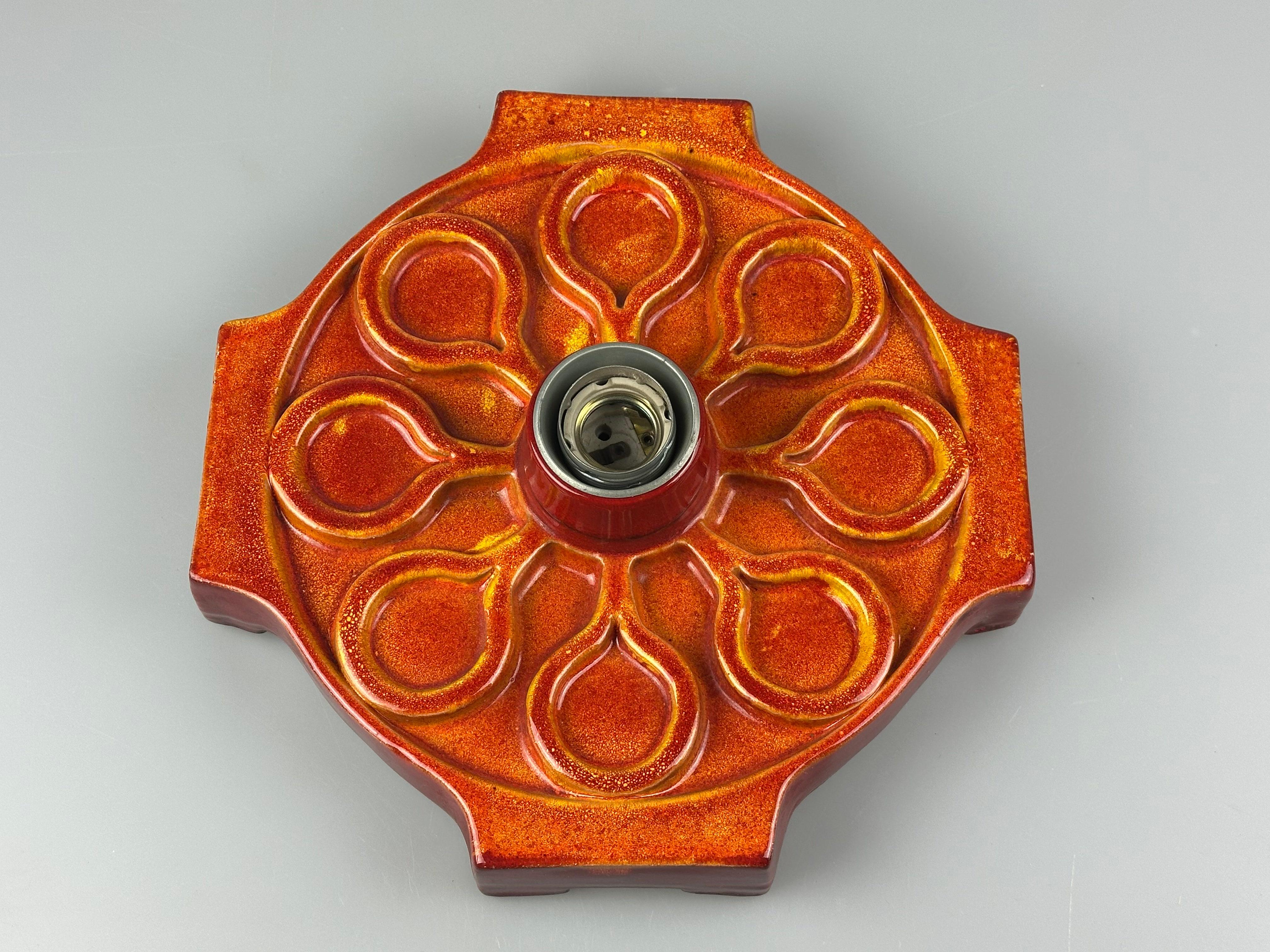 Tedesco Applique in ceramica degli anni '60/'70, design A Space AGE di metà secolo in vendita