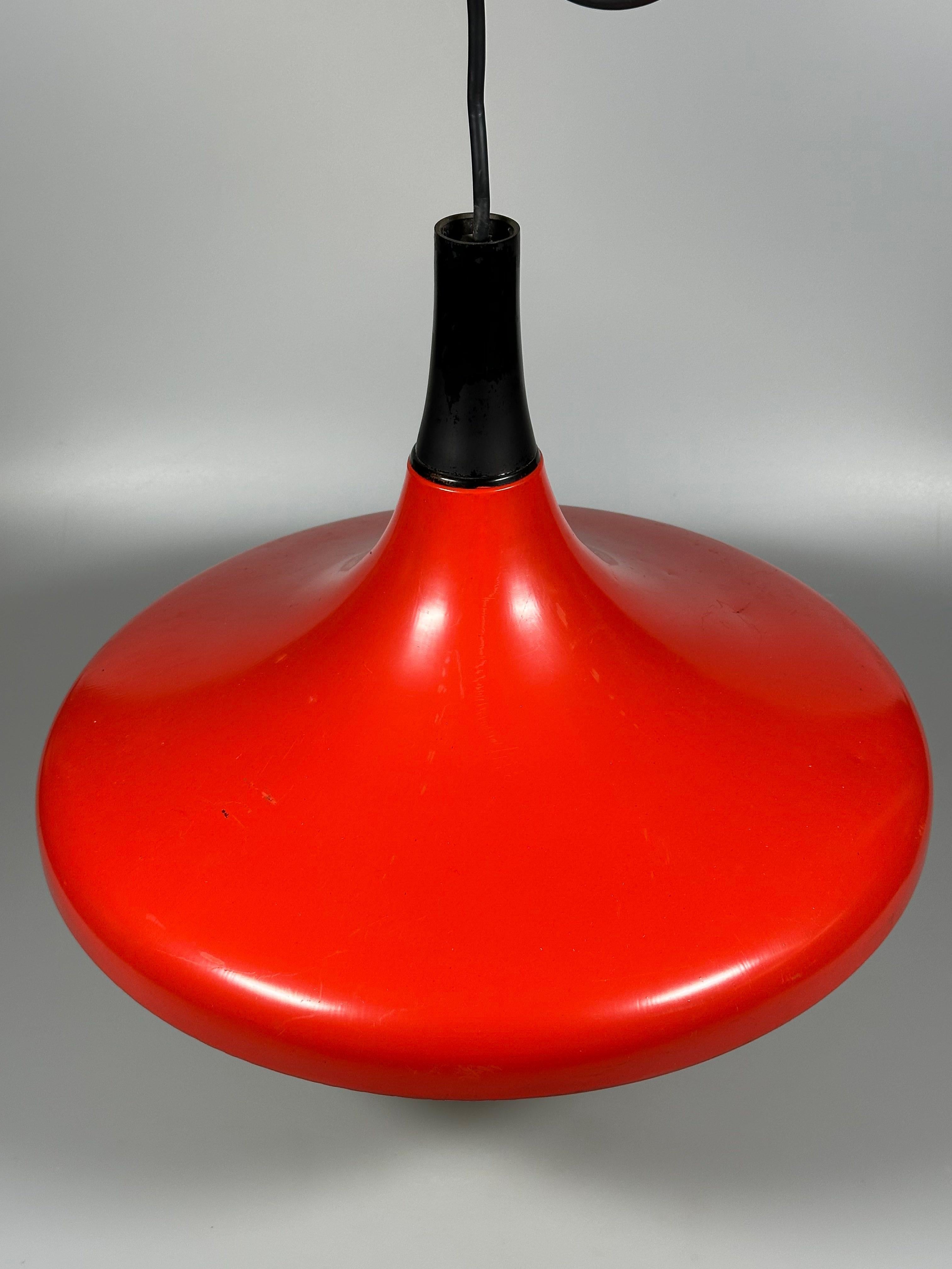 Lampada da soffitto Erco Lightning in metallo e alluminio degli anni '60 e '70 In condizioni discrete in vendita a Neuenkirchen, NI