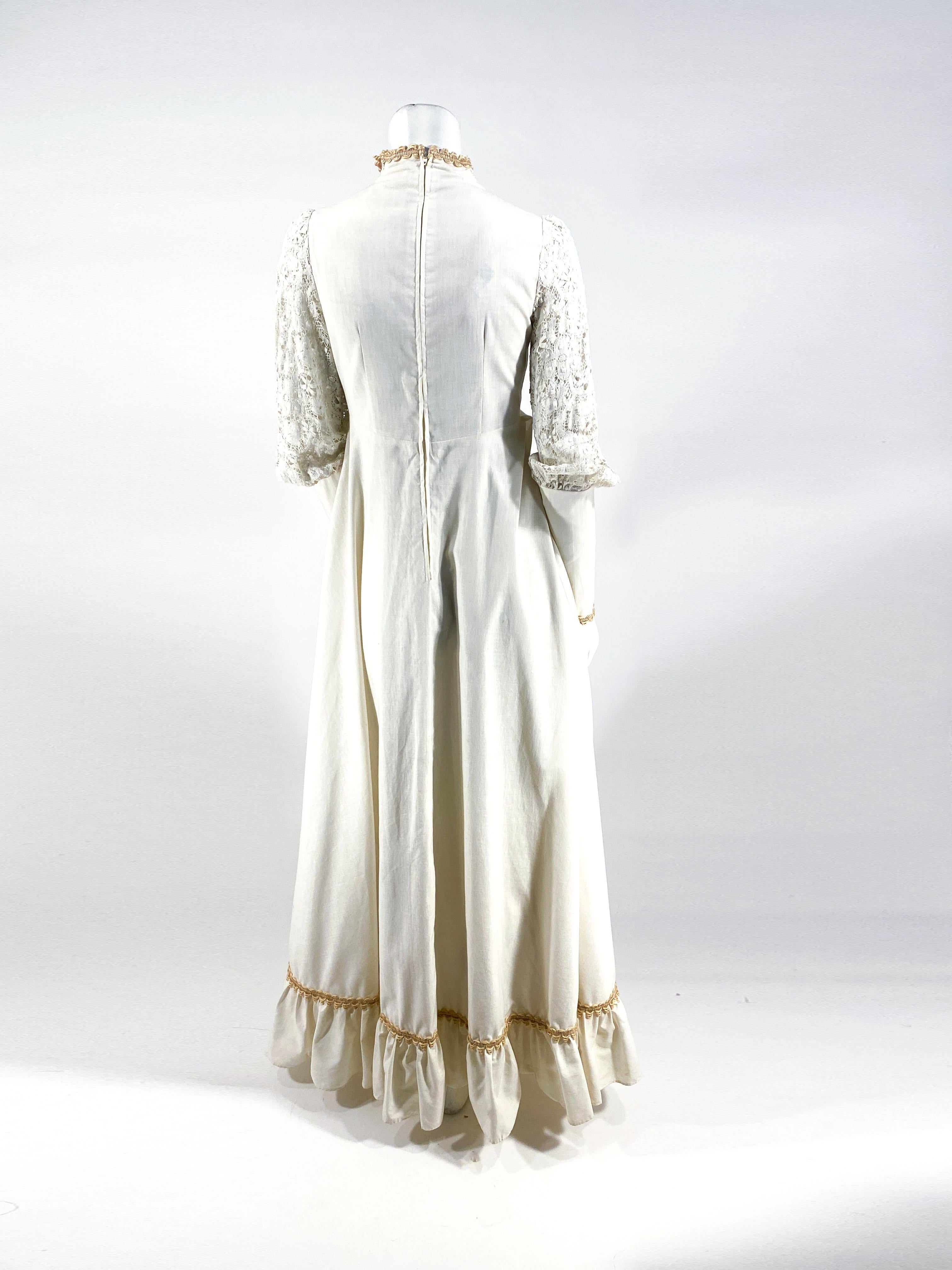 1960s/1970s Gunne Sax Lace Cottage Dress In Good Condition For Sale In San Francisco, CA