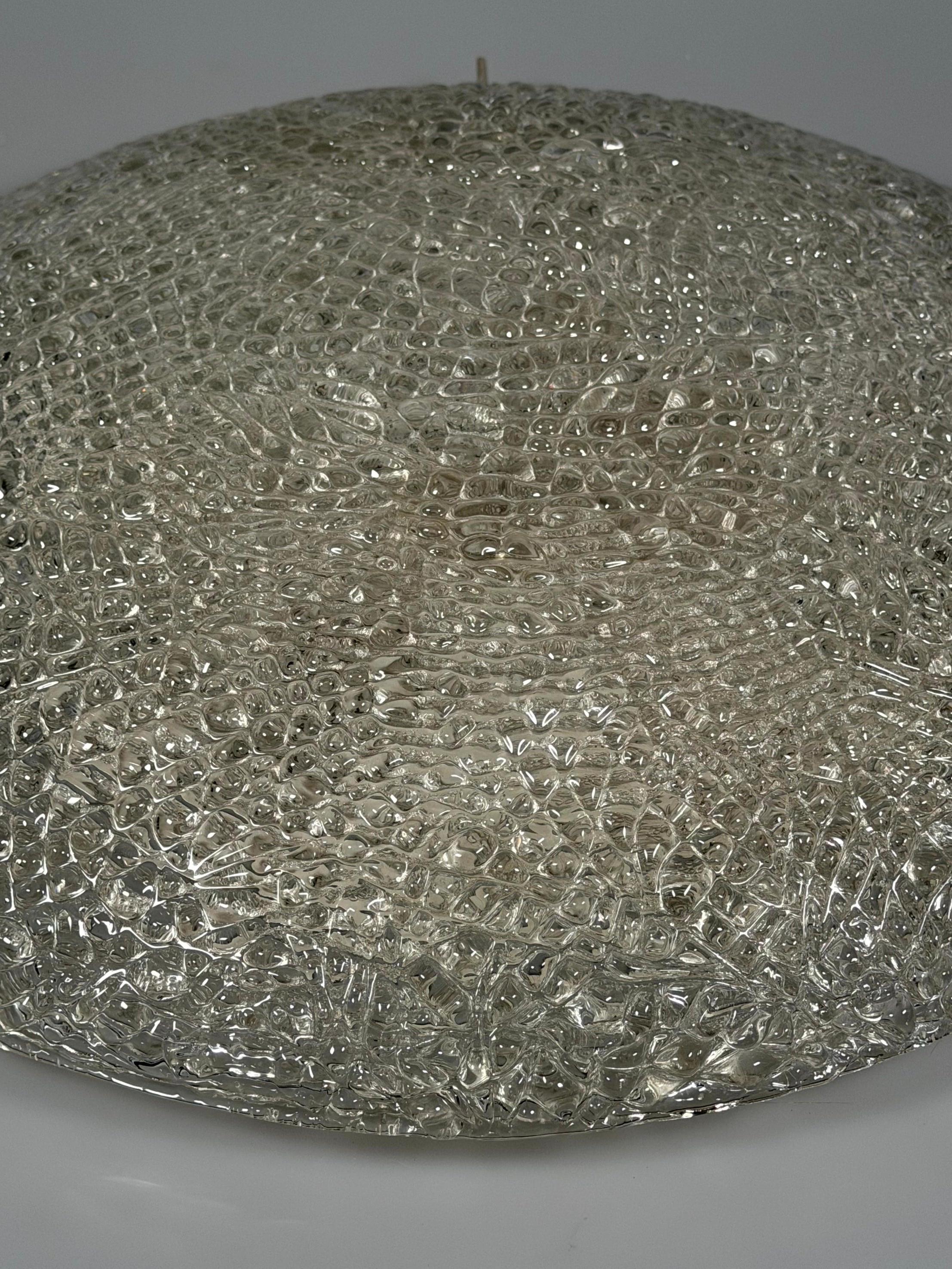 Empotrable de cristal de hielo de la década de 1970 de Kaiser Leuchten Alemania Metal en venta