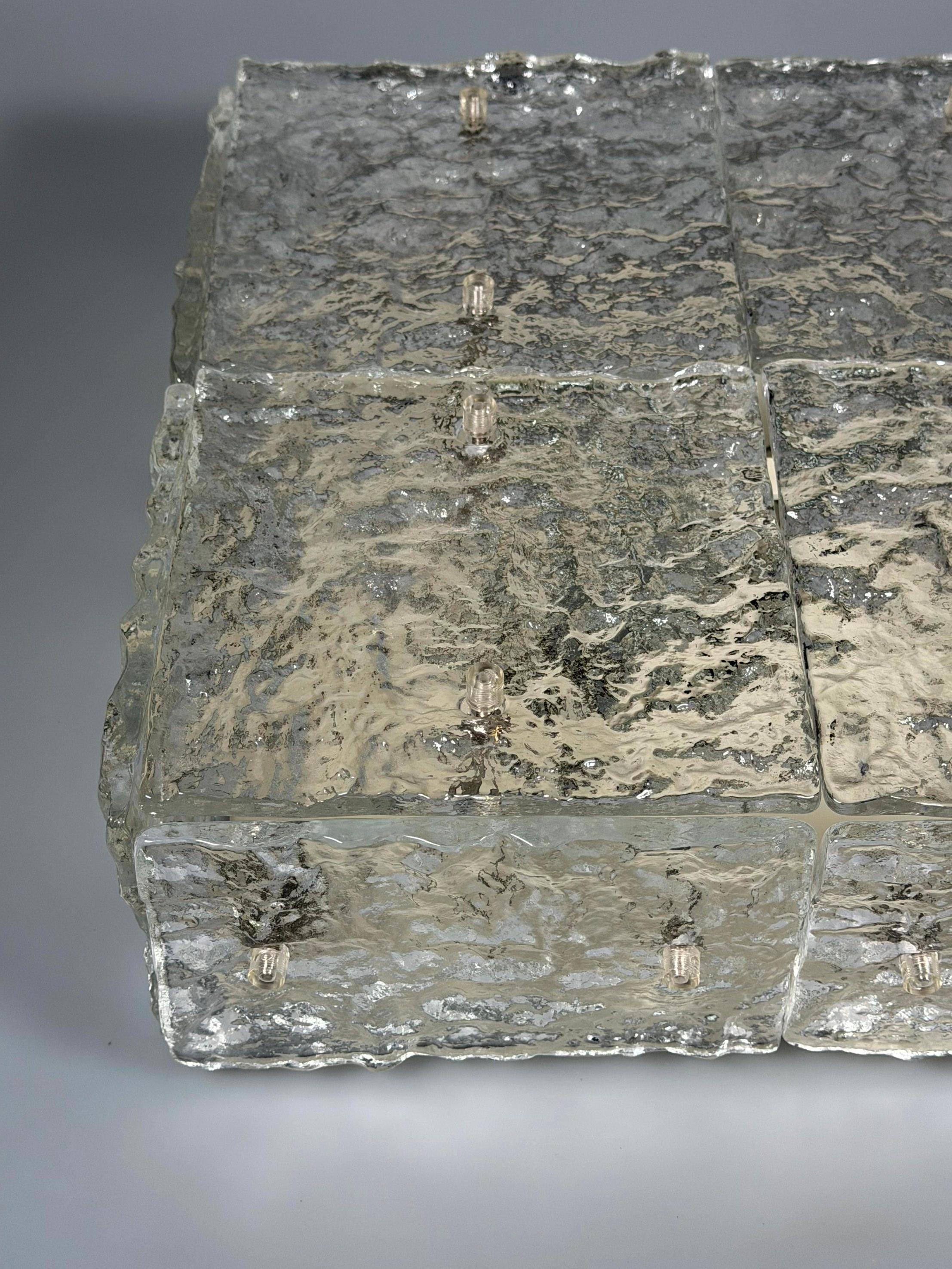 Plafonera de cristal de hielo de los años 60 de la década de 1970 de Kalmar Franken KG Austria en Bueno estado para la venta en Neuenkirchen, NI