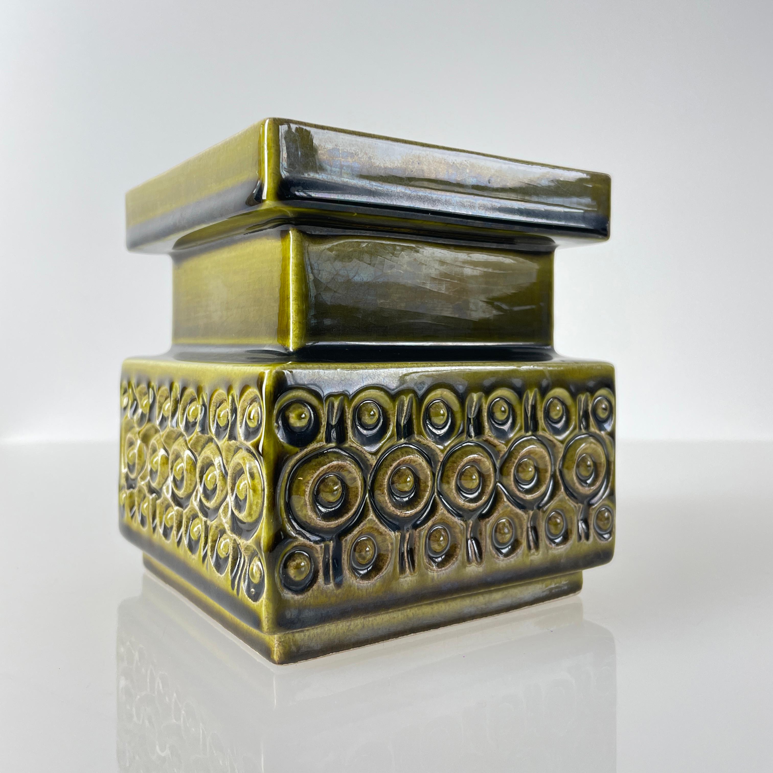 1960er - 1970er JK Kunstkeramik-Kerzenhalter aus Keramik im Angebot 3