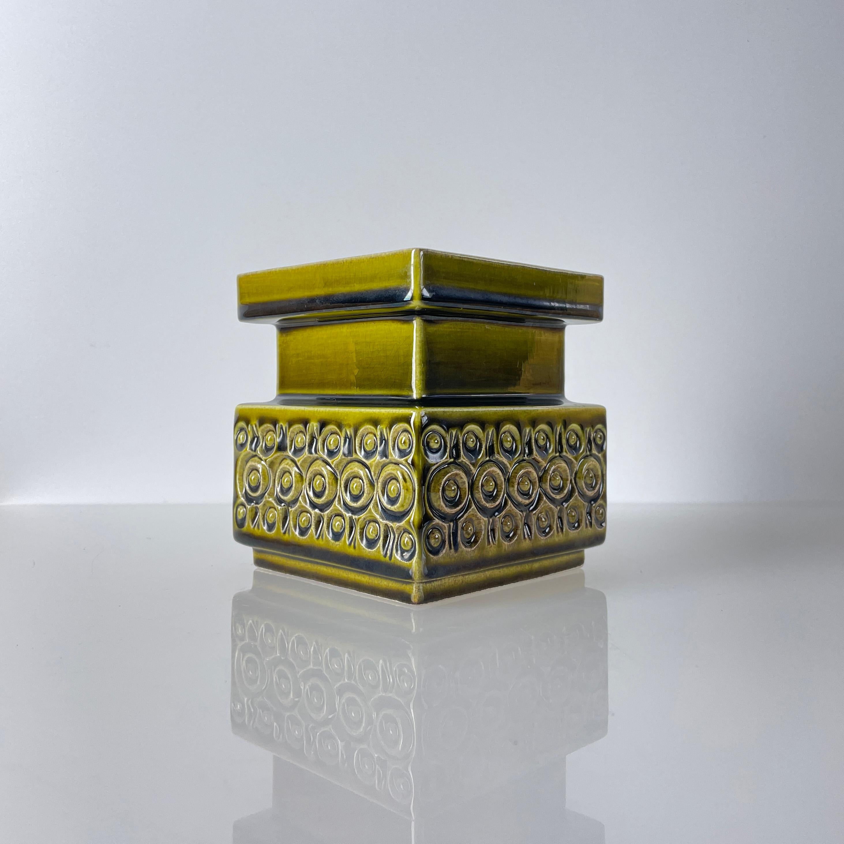 1960er - 1970er JK Kunstkeramik-Kerzenhalter aus Keramik im Angebot 1
