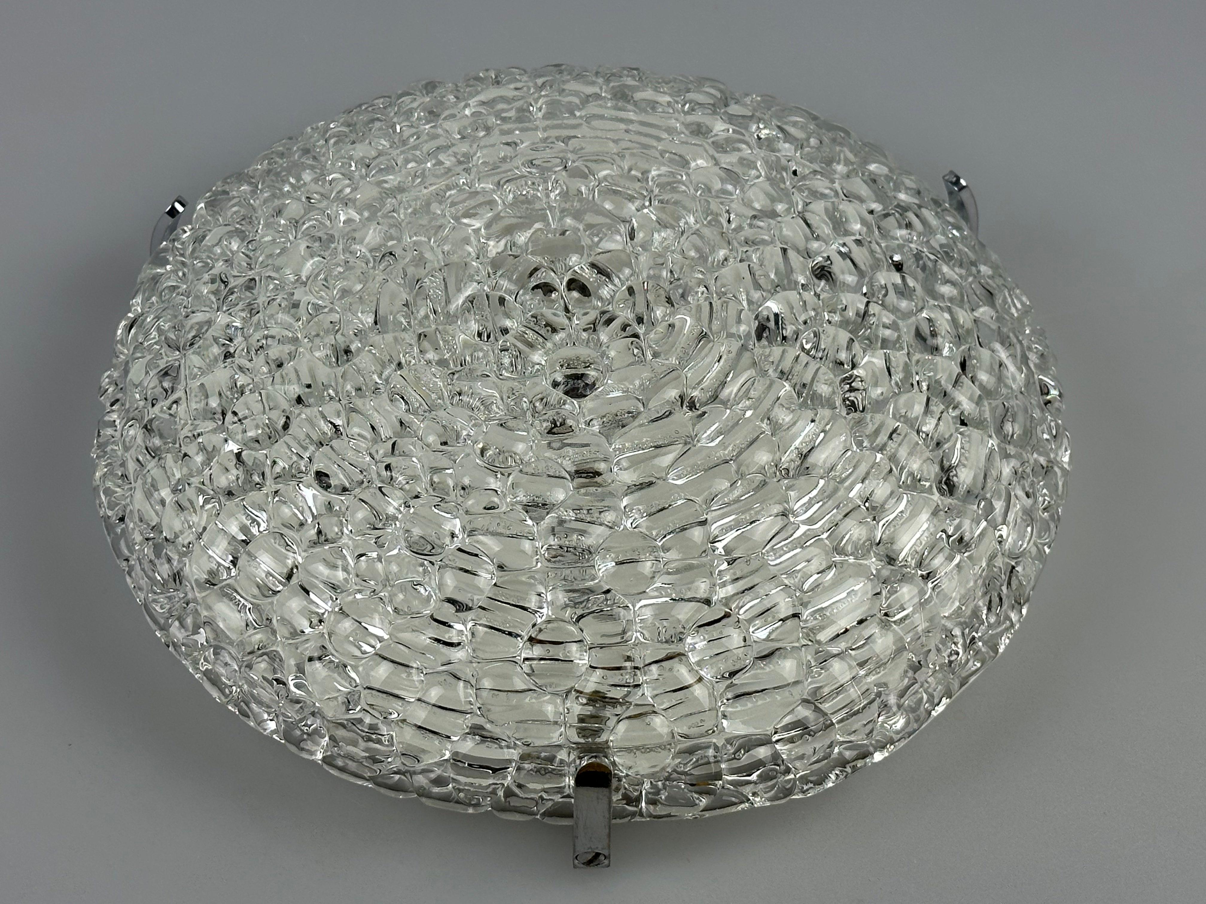 1960s 1970s Lámpara Luz Techo Flush Mount Cristal Hielo Diseño Space Age en venta 6