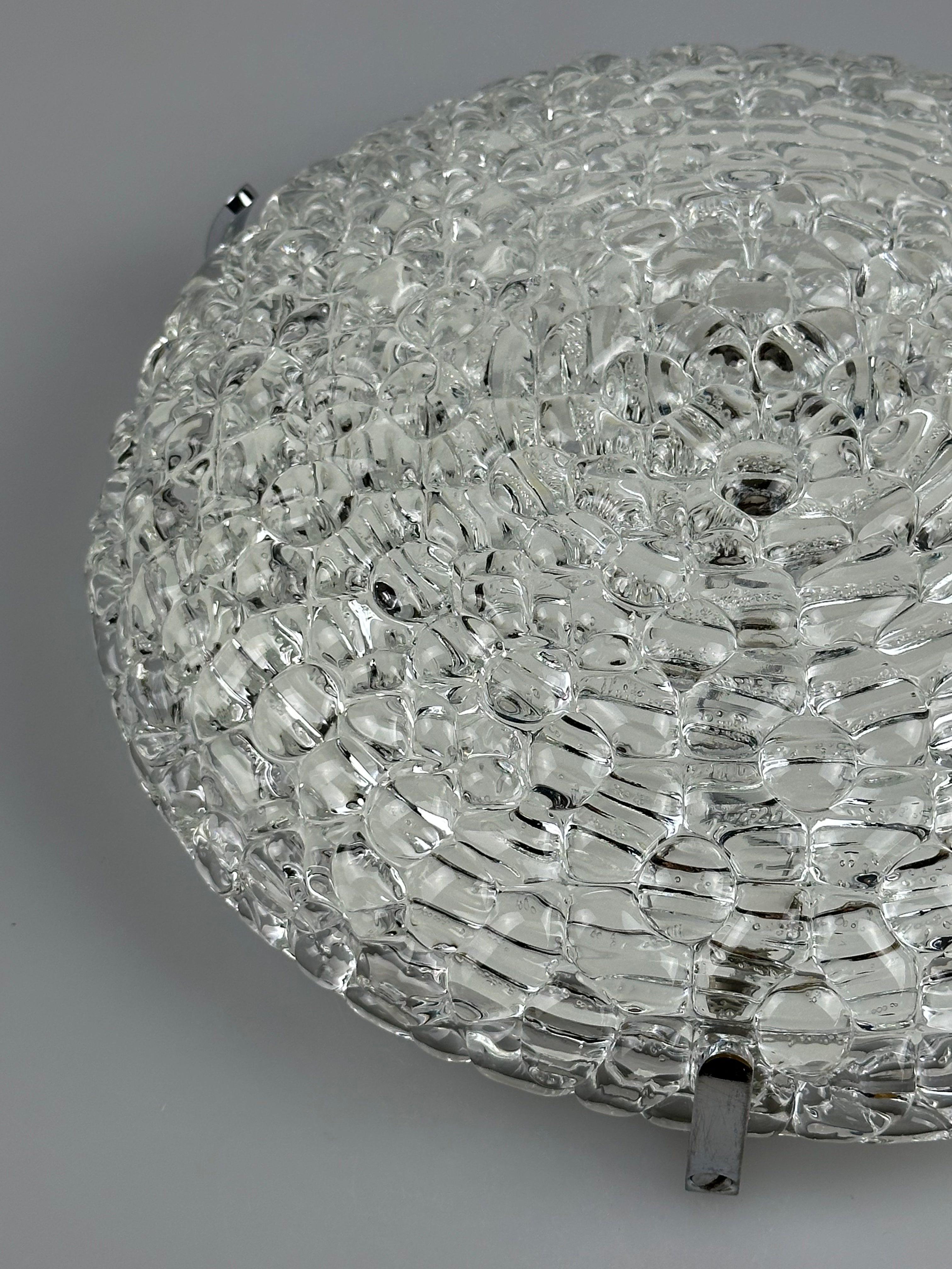1960s 1970s Lámpara Luz Techo Flush Mount Cristal Hielo Diseño Space Age en venta 7