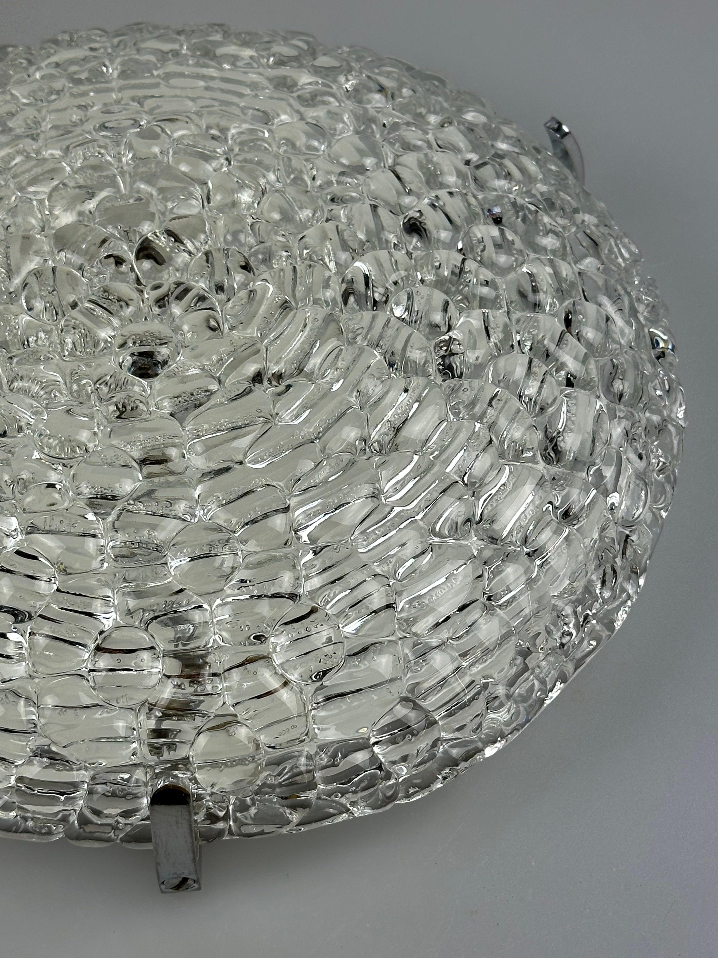 1960s 1970s Lámpara Luz Techo Flush Mount Cristal Hielo Diseño Space Age en venta 8