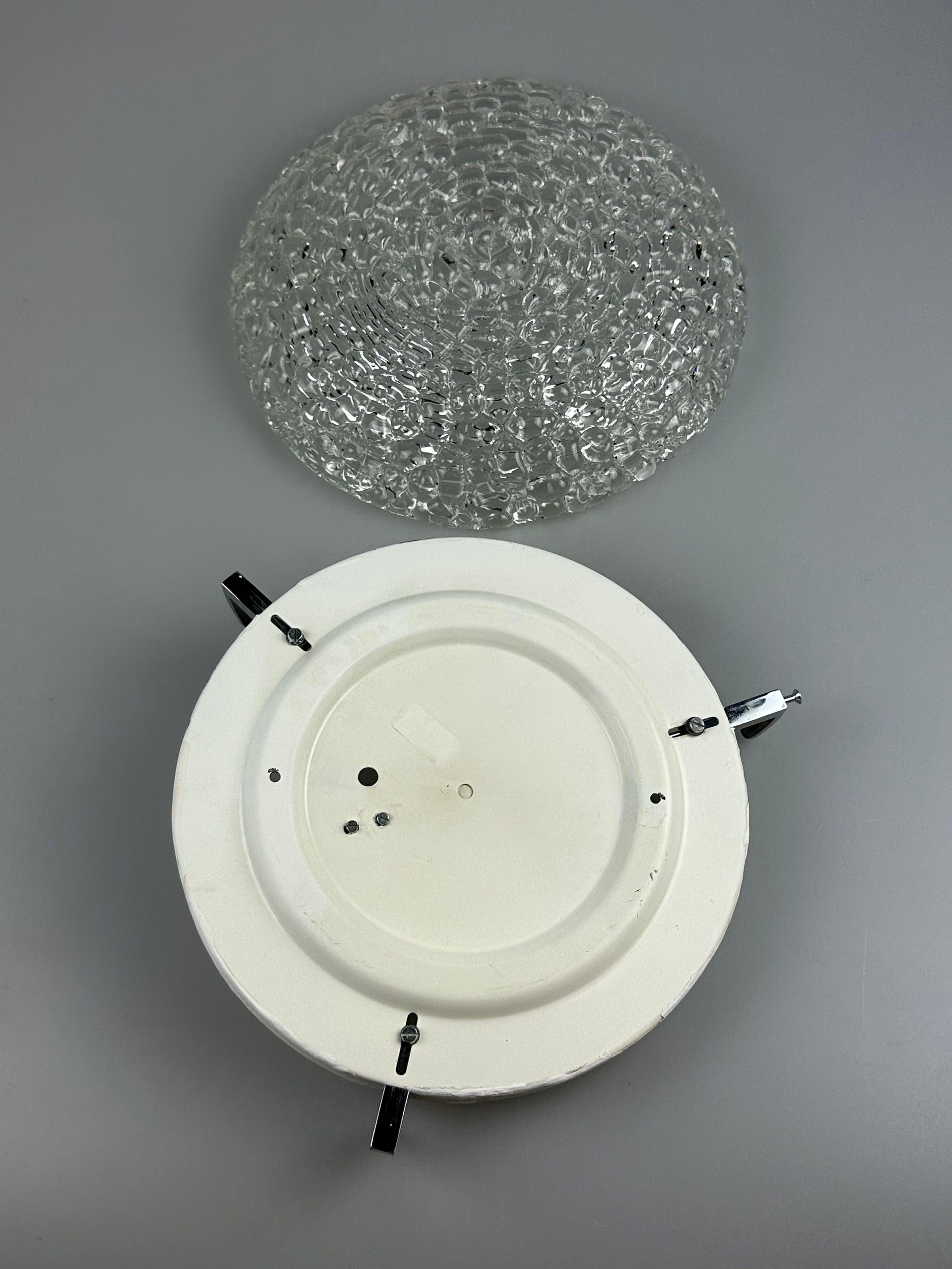 1960s 1970s Lámpara Luz Techo Flush Mount Cristal Hielo Diseño Space Age en venta 13
