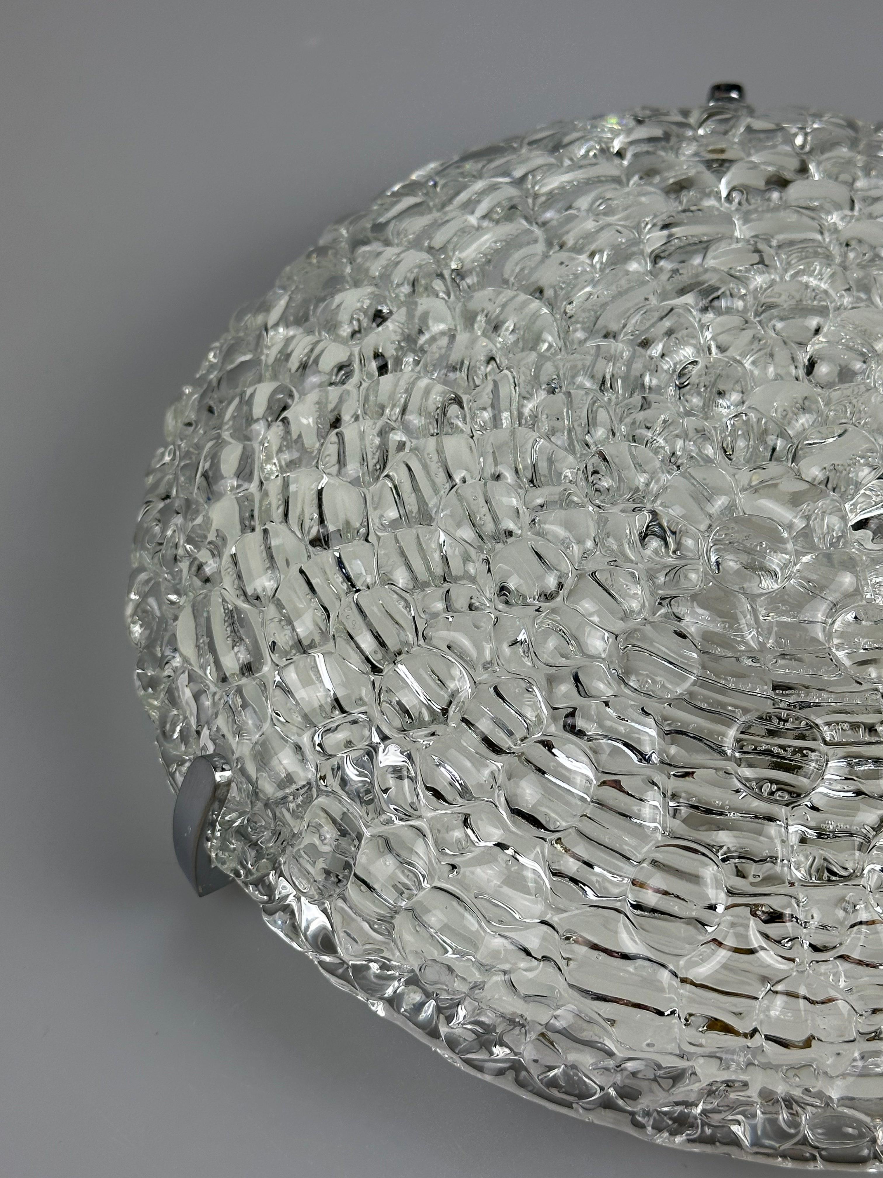 1960s 1970s Lámpara Luz Techo Flush Mount Cristal Hielo Diseño Space Age Alemán en venta