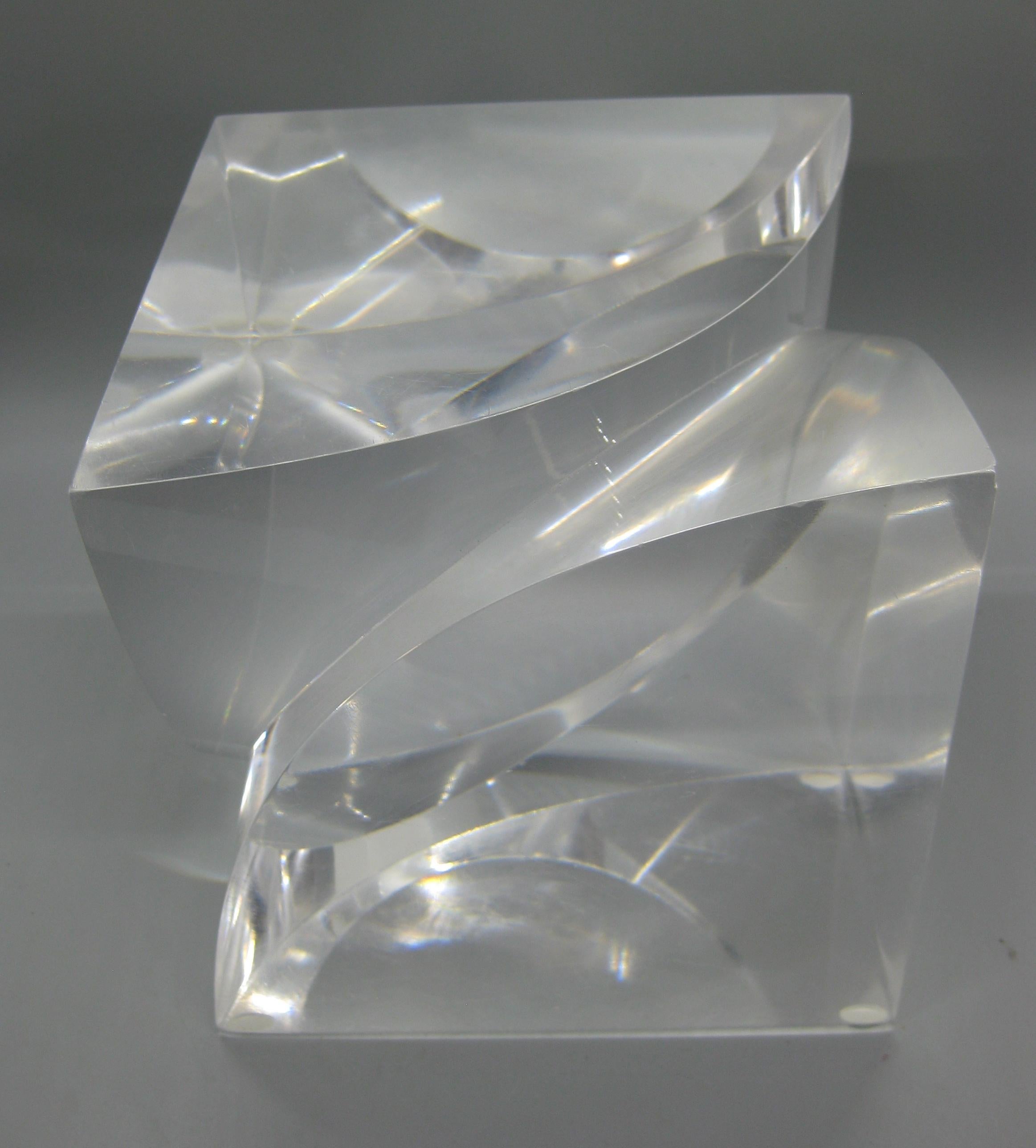 1960's-1970's Lucite Acrylic Optical Op-Art Large Cube Abstract Sculpture For Sale 2