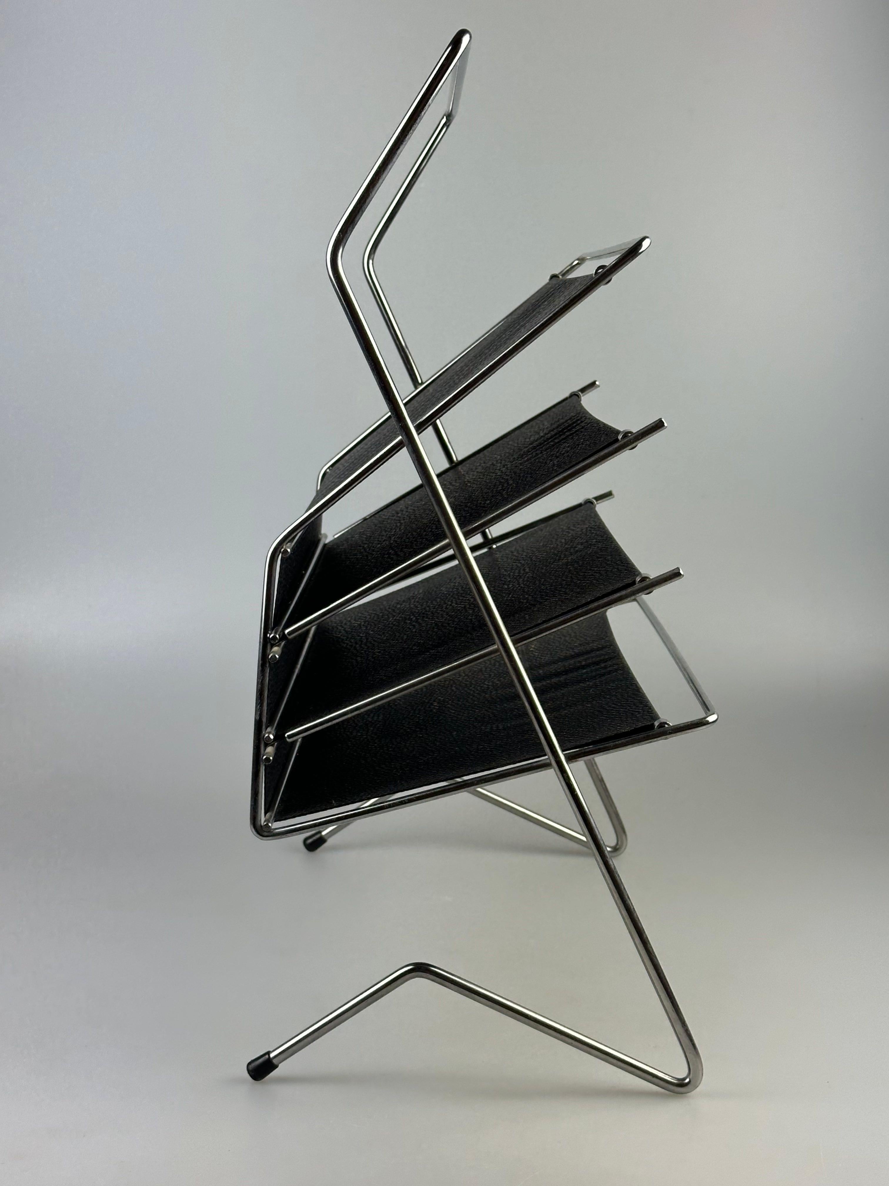 Portagiornali anni '60-'70 in metallo e plastica Design A Space Age in vendita 5
