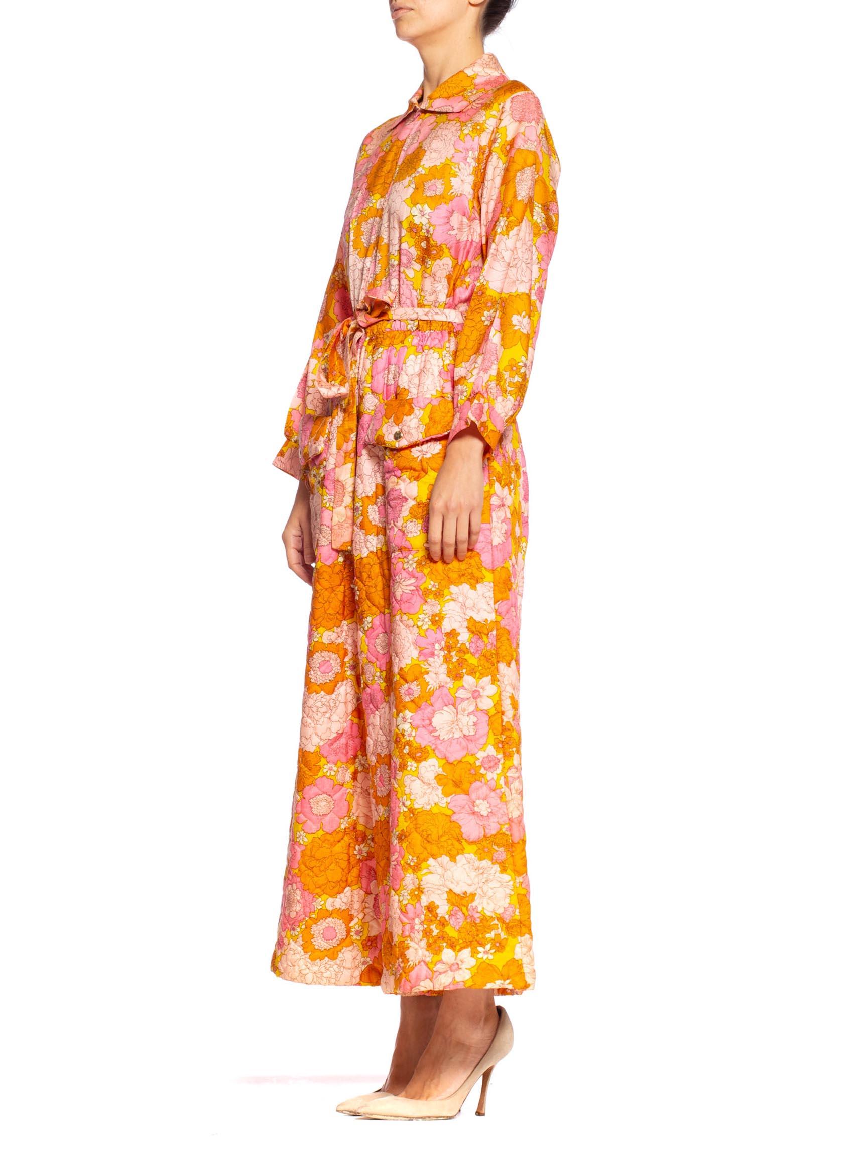 1960S Pink & Orange Quilted Floral Hostess Lounging Jumpsuit In Excellent Condition In New York, NY