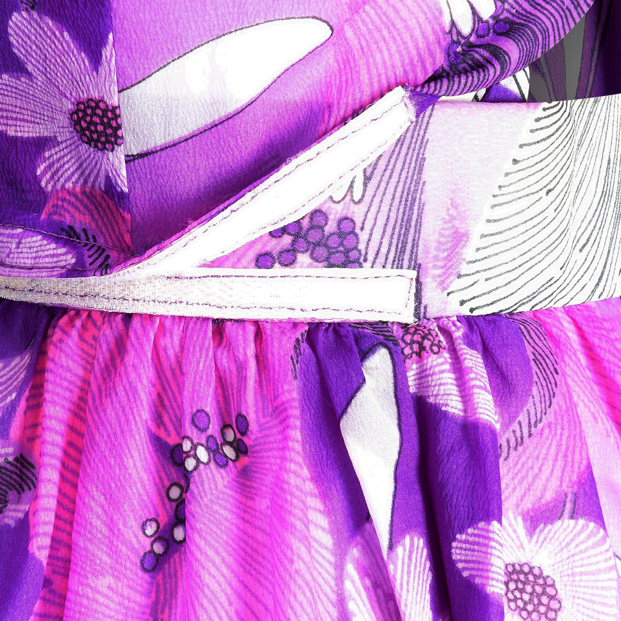 Women's 1960s / 1970s Purple Floral Skirt Set UK size 8 For Sale