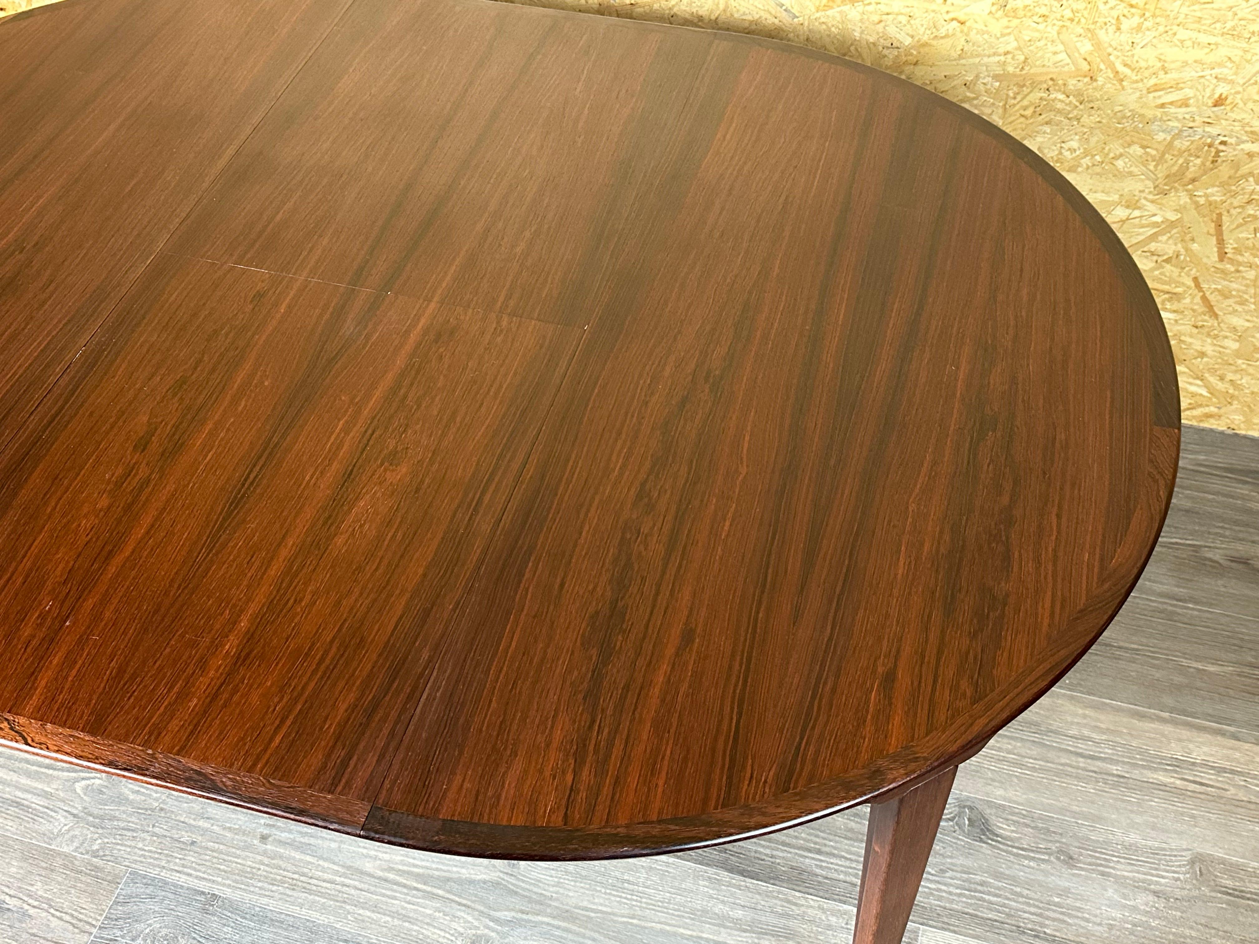 Table de salle à manger Rio en bois de rose par Henry Rosengren Hansen, années 1960/1970 en vente 13