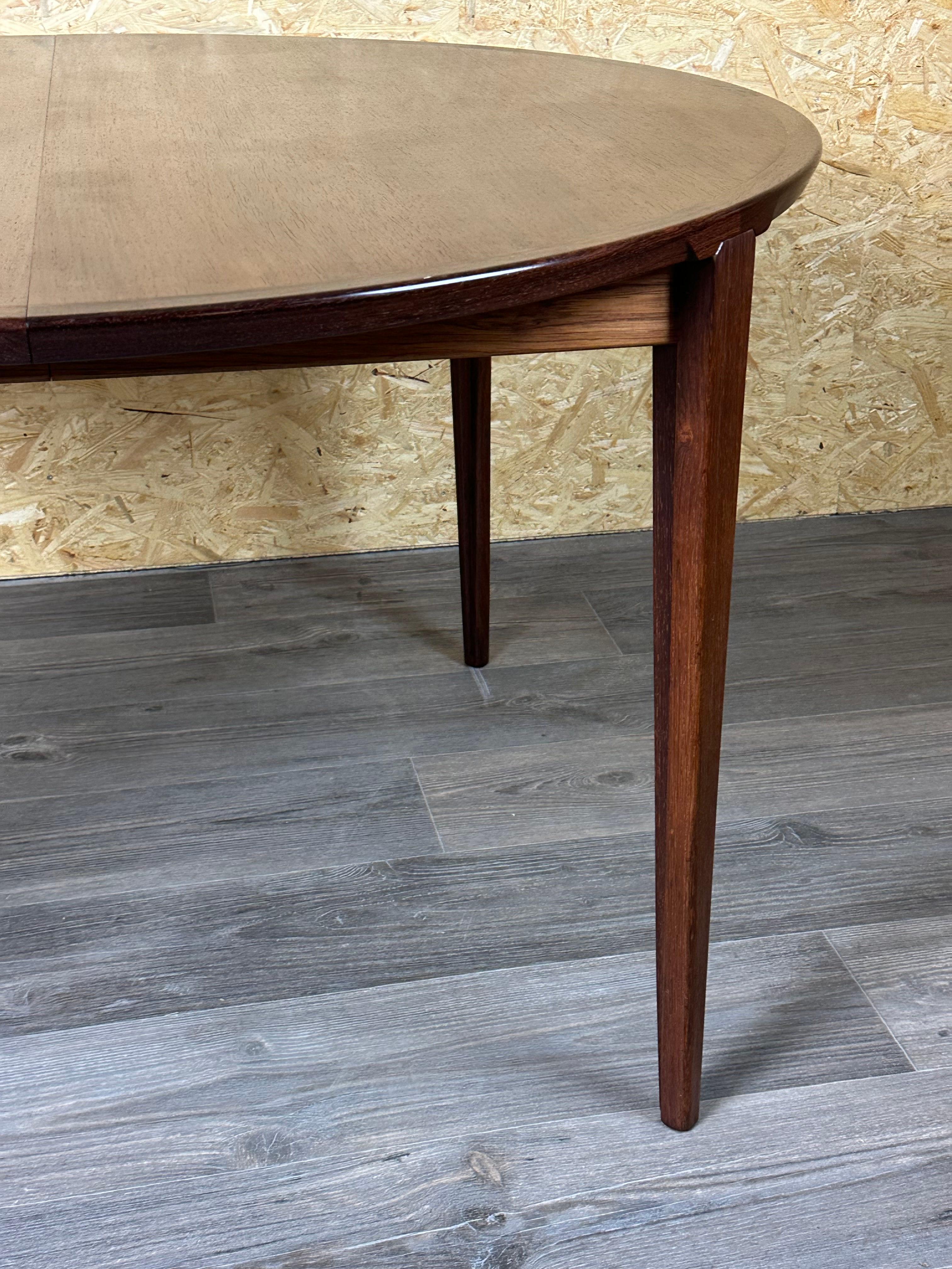 Milieu du XXe siècle Table de salle à manger Rio en bois de rose par Henry Rosengren Hansen, années 1960/1970 en vente