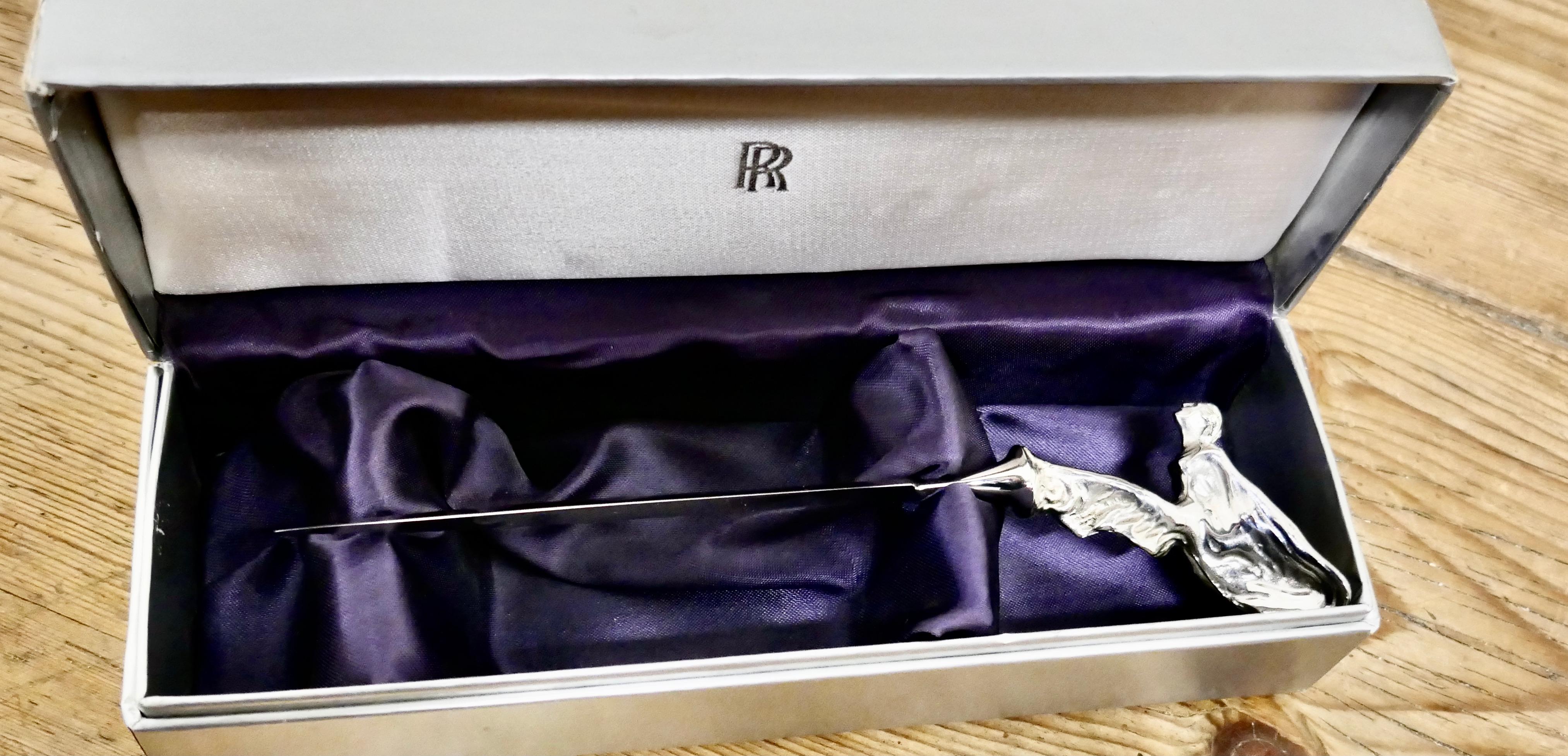 1960s-1970s Rolls Royce Sprit of Ecstasy Mascot Paper Knife/ Letter Opener In Good Condition In Chillerton, Isle of Wight