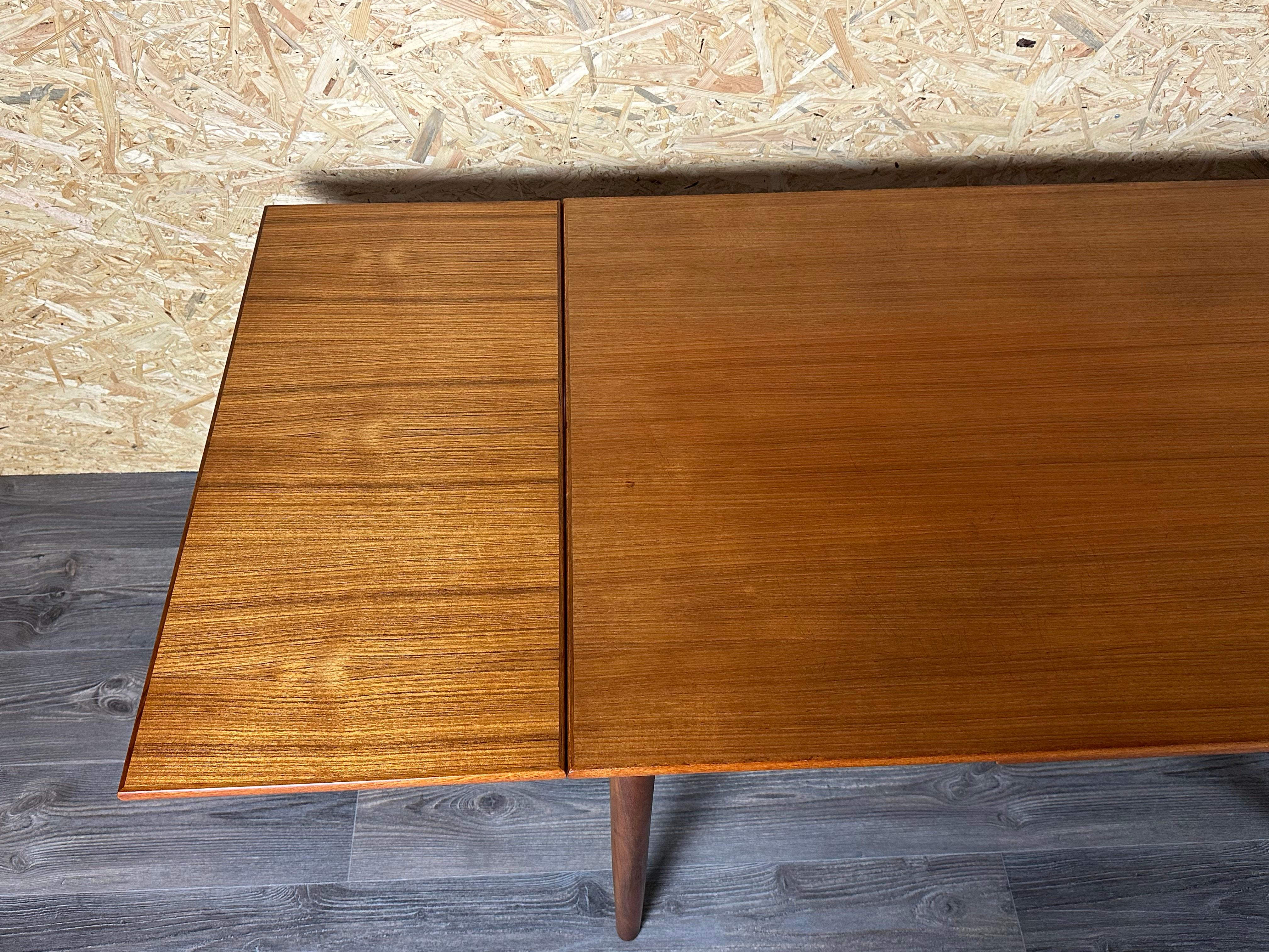 1960s/1970s Teak Dining Table Danish Modern Design Denmark 1960s/1970s For Sale 11
