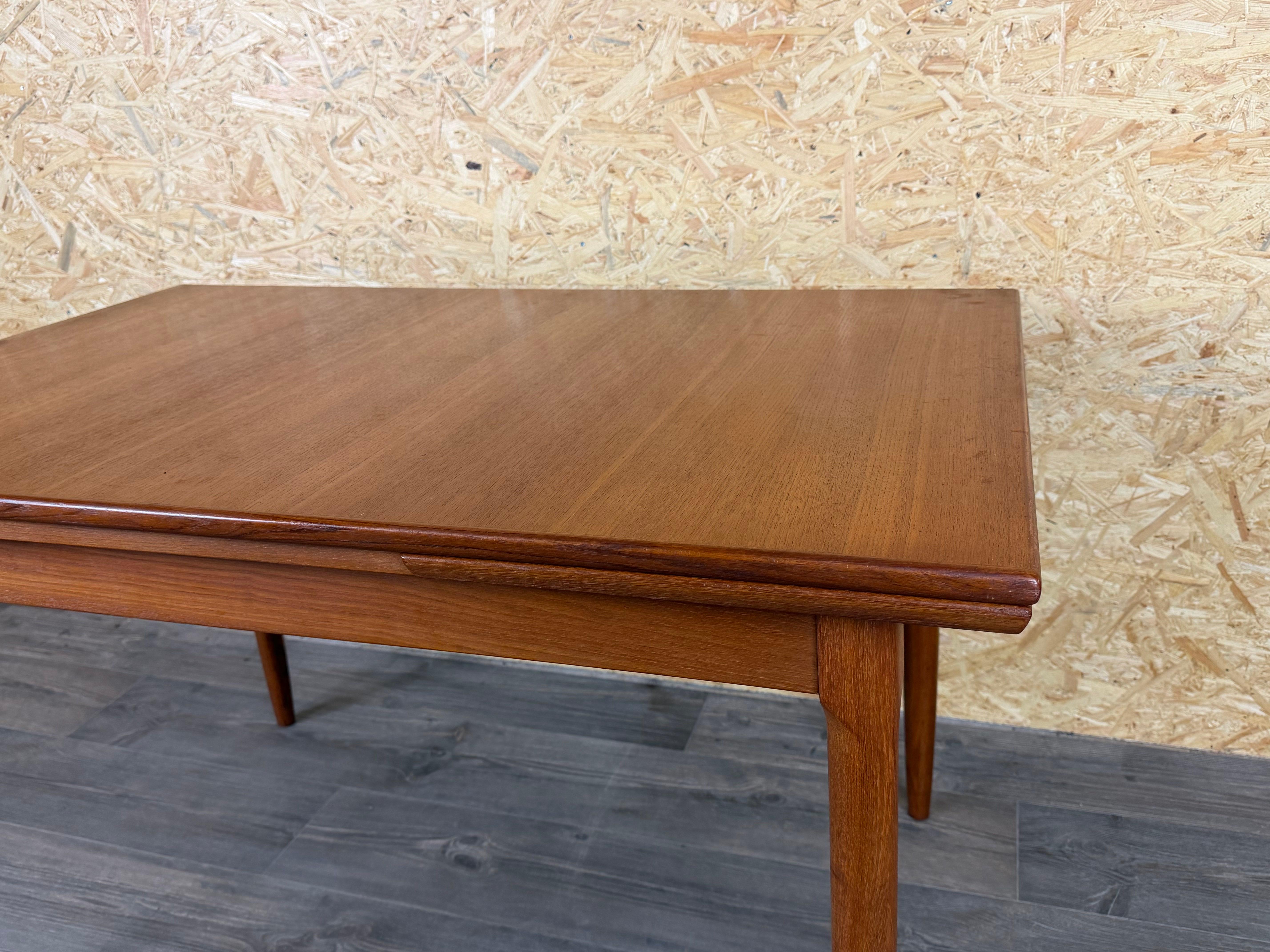 1960s 1970 Table de salle à manger en teck, Danish Modern Design, Danemark en vente 5