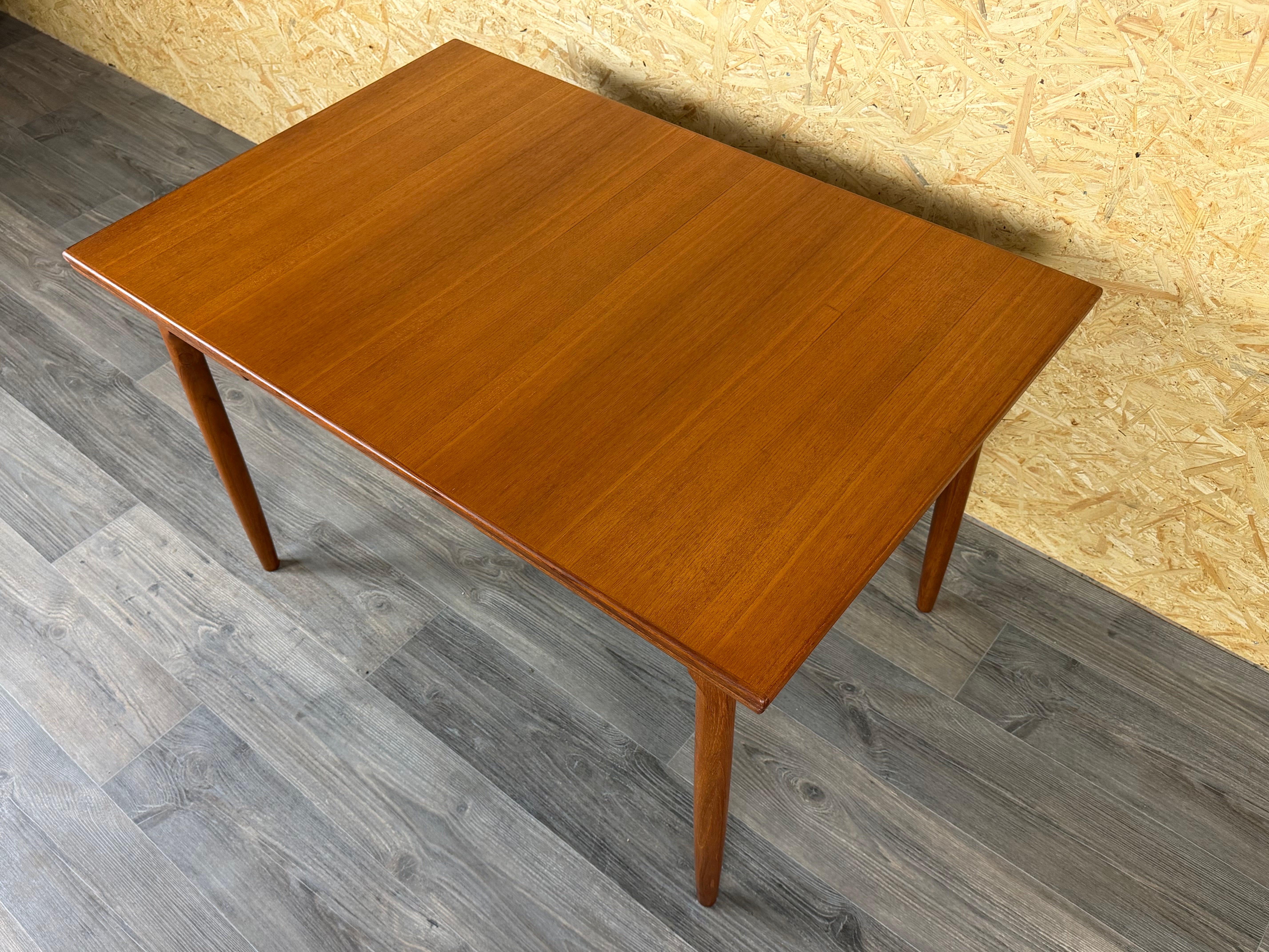 1960s 1970 Table de salle à manger en teck, Danish Modern Design, Danemark en vente 3