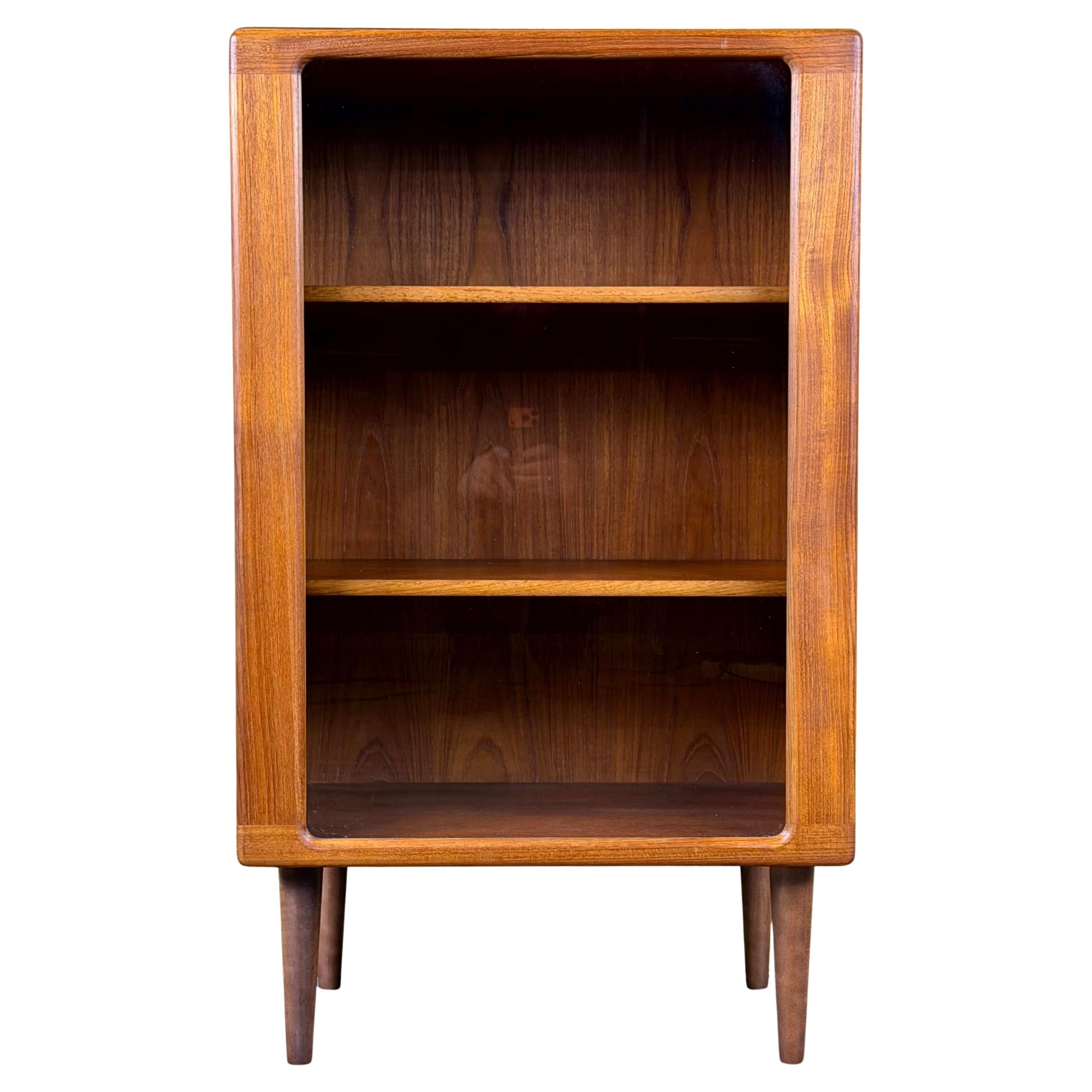 1960s 1970s Teak Sideboard Credenza Cabinet Danish Modern Design Denmark