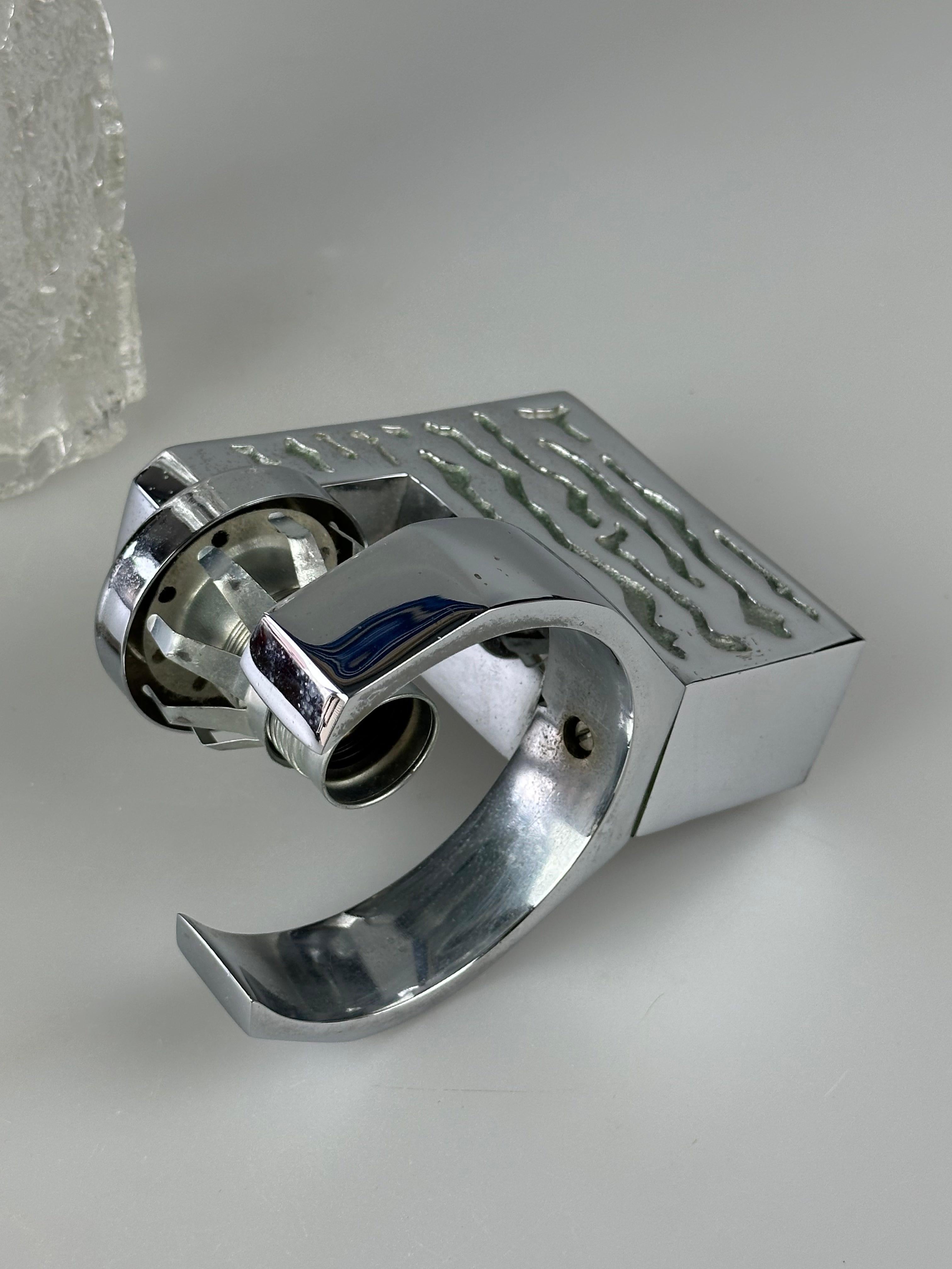 1960s 1970s Wall Lamp in Glass & Chrome, Brutalist German Design For Sale 9