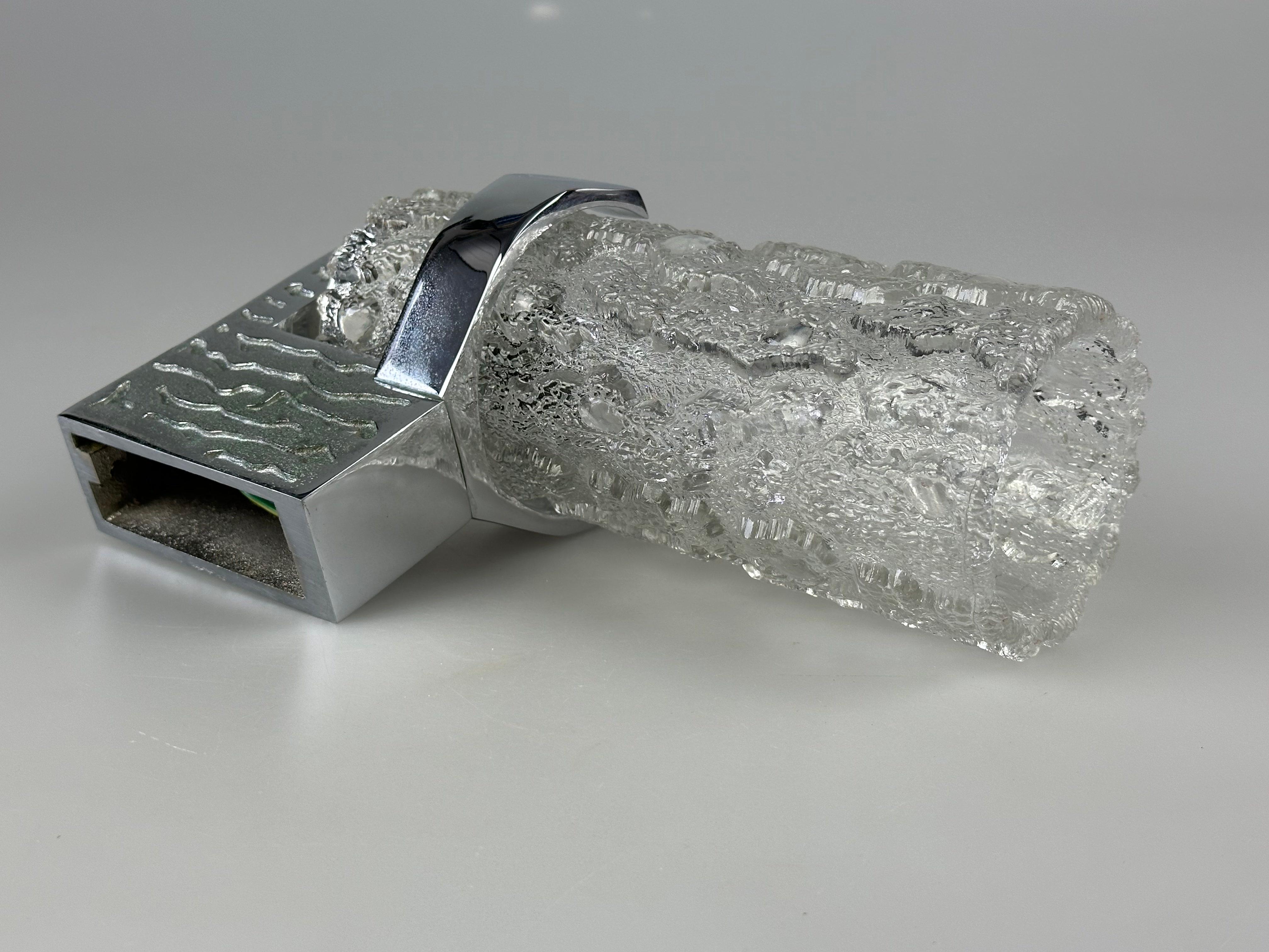 1960s 1970s Wall Lamp in Glass & Chrome, Brutalist German Design For Sale 4