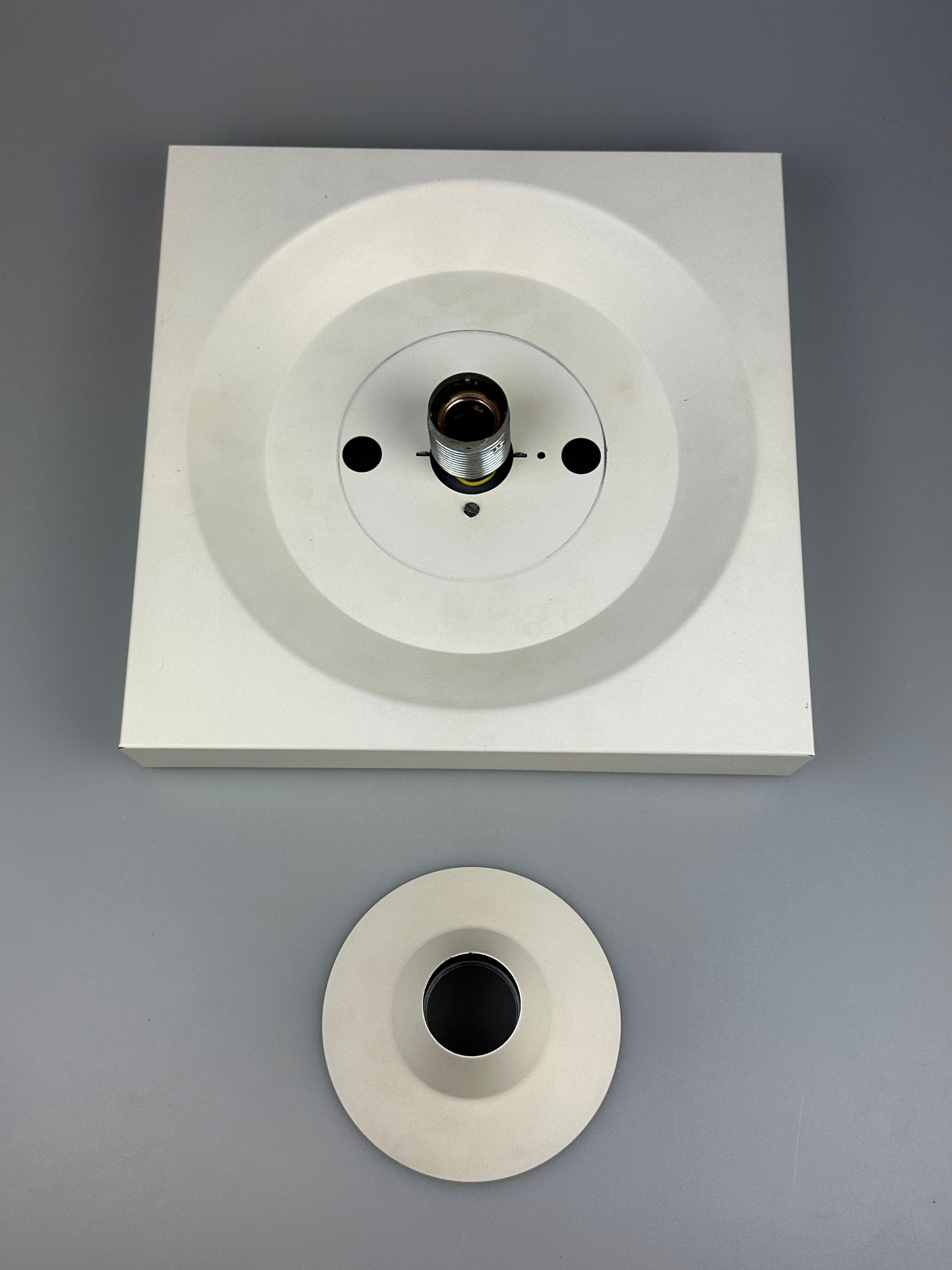 Lámpara de pared de los años sesenta setenta Klaus Hempel para Kaiser Leuchten Alemania en venta 8