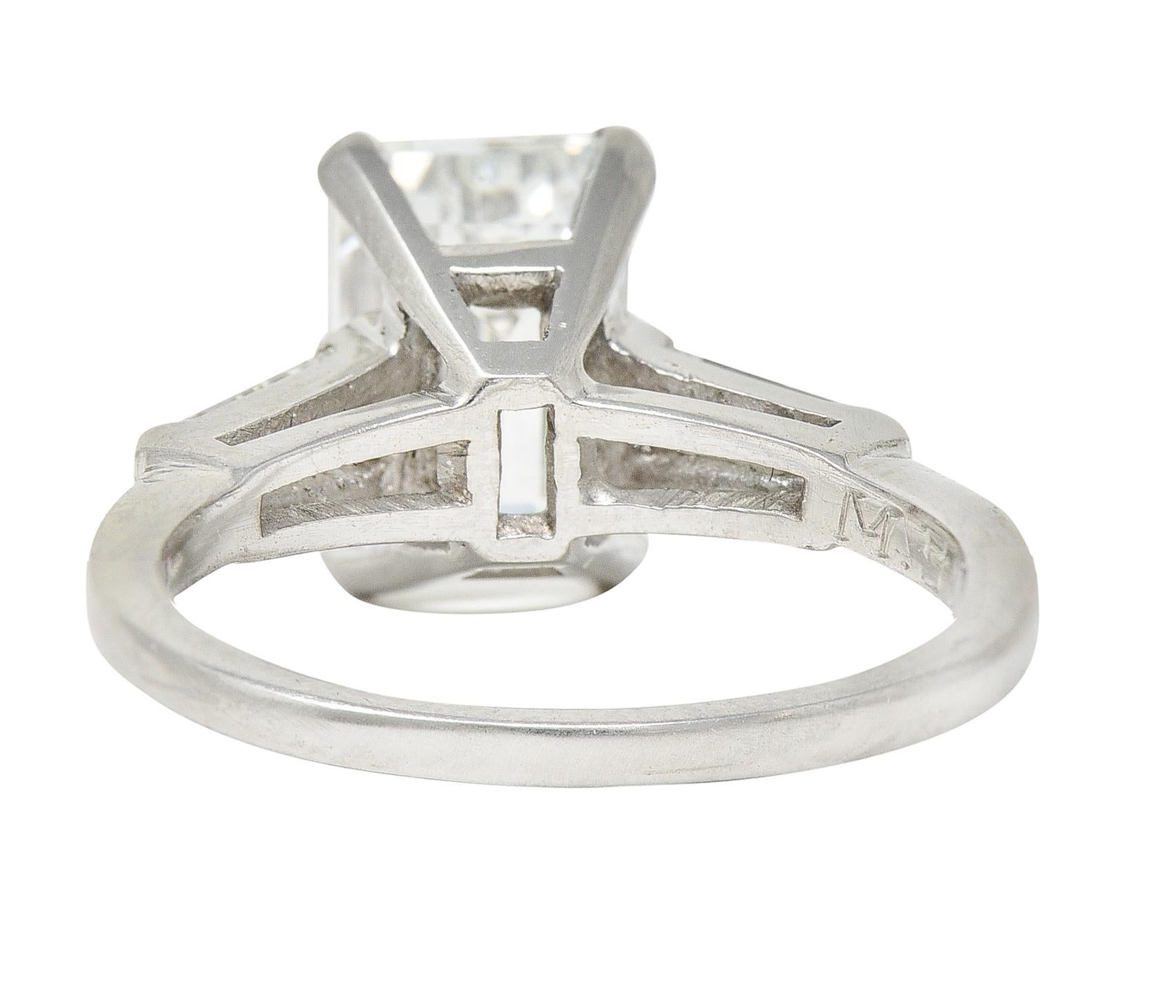 1960's 2,30 Karat Smaragdschliff Diamant Platin Vintage Verlobungsring GIA im Zustand „Hervorragend“ in Philadelphia, PA