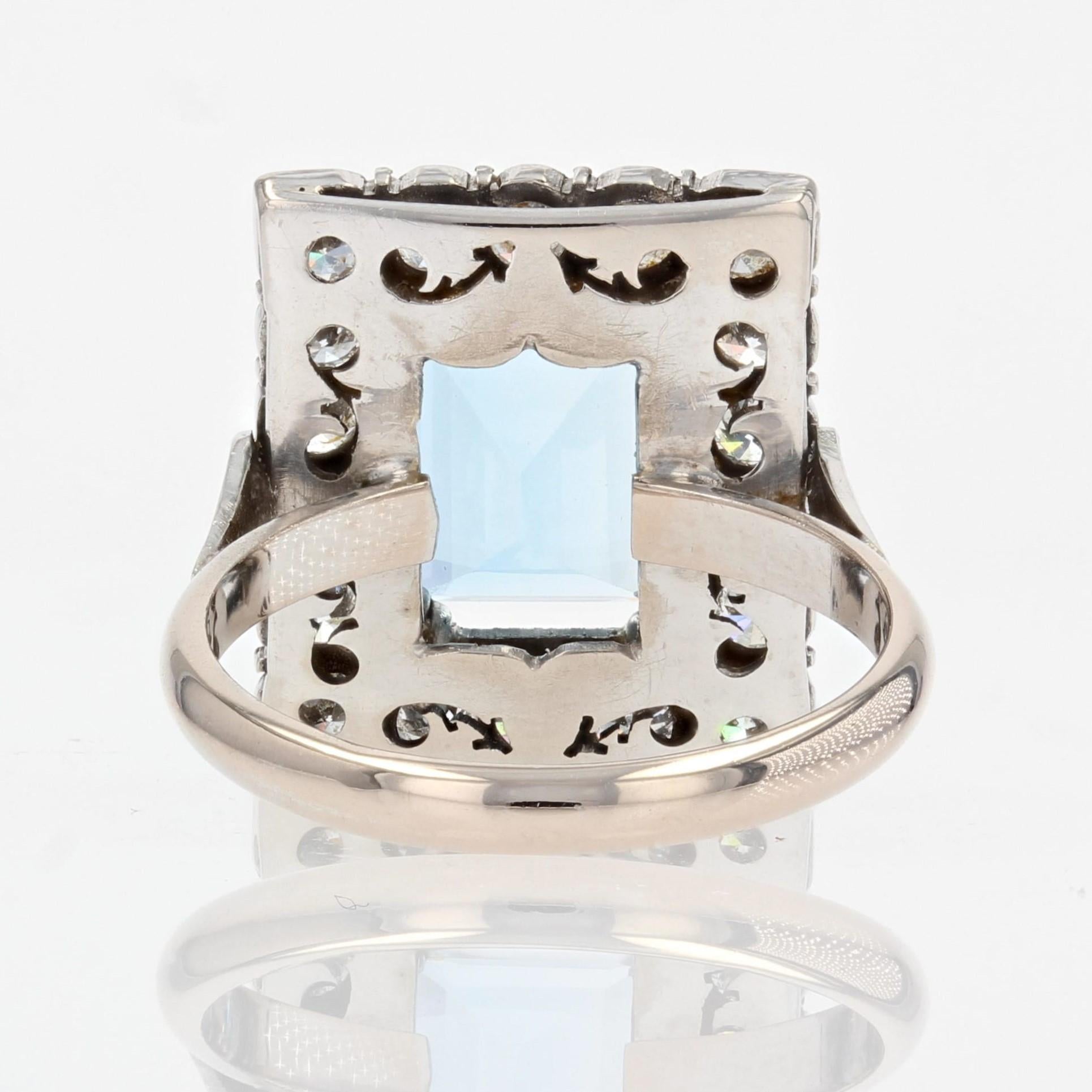1960s 2.56 Carats Aquamarine Diamond 18 Karat White Gold Rectangular Shape Ring For Sale 4