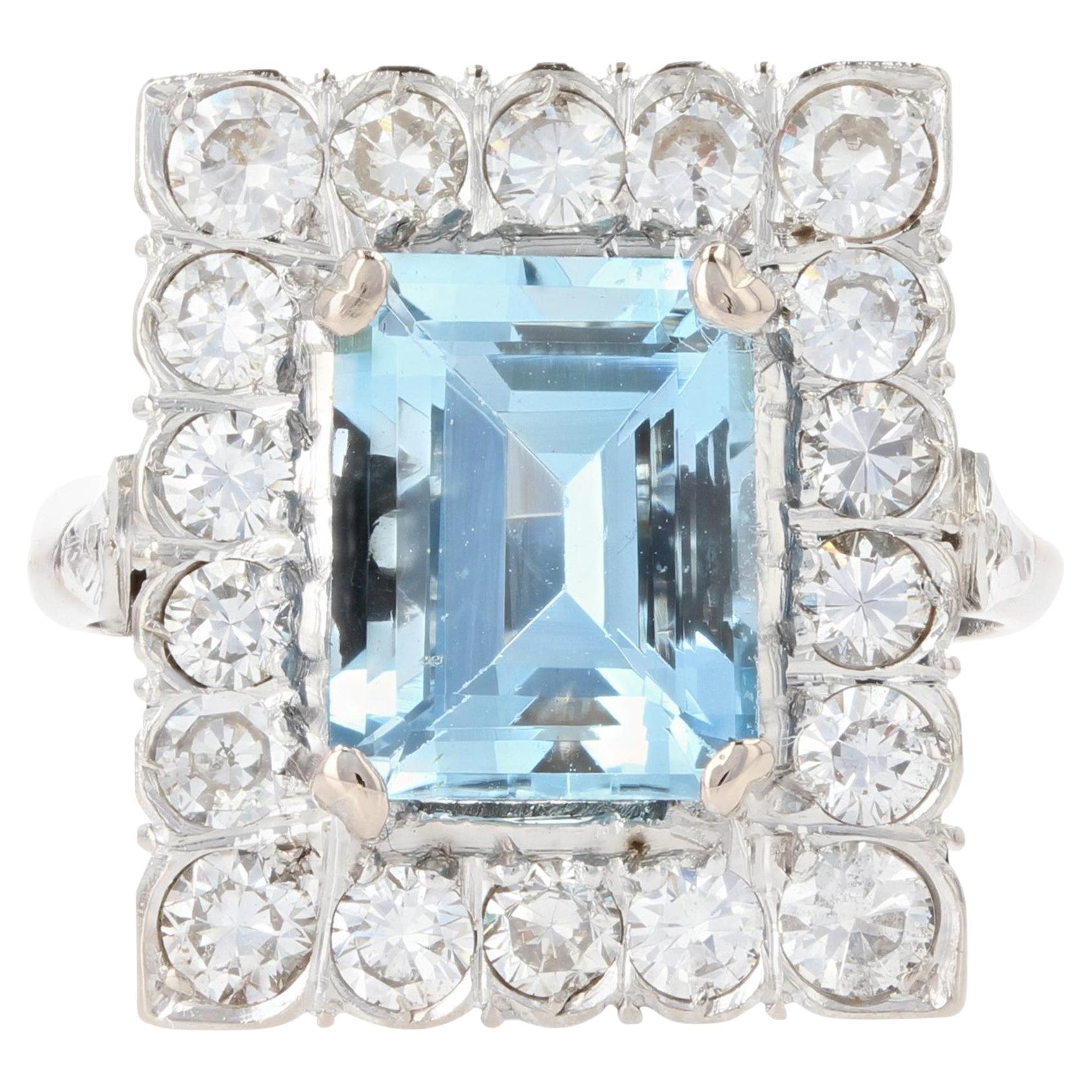 1960s 2.56 Carats Aquamarine Diamond 18 Karat White Gold Rectangular Shape Ring For Sale
