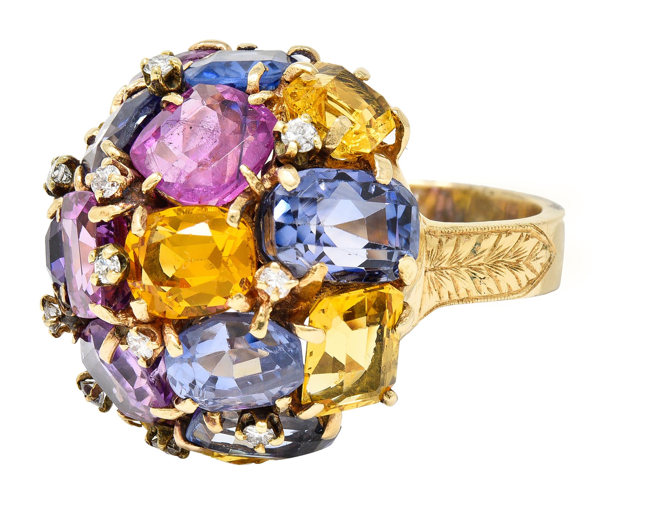 1960's 30.86 CTW Sapphire Diamond 14K Yellow Gold Dome Cluster Vintage Ring Unisexe en vente