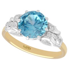 Anillo de cóctel de oro amarillo de los años 60 con circón alto de 3,53 quilates y diamantes