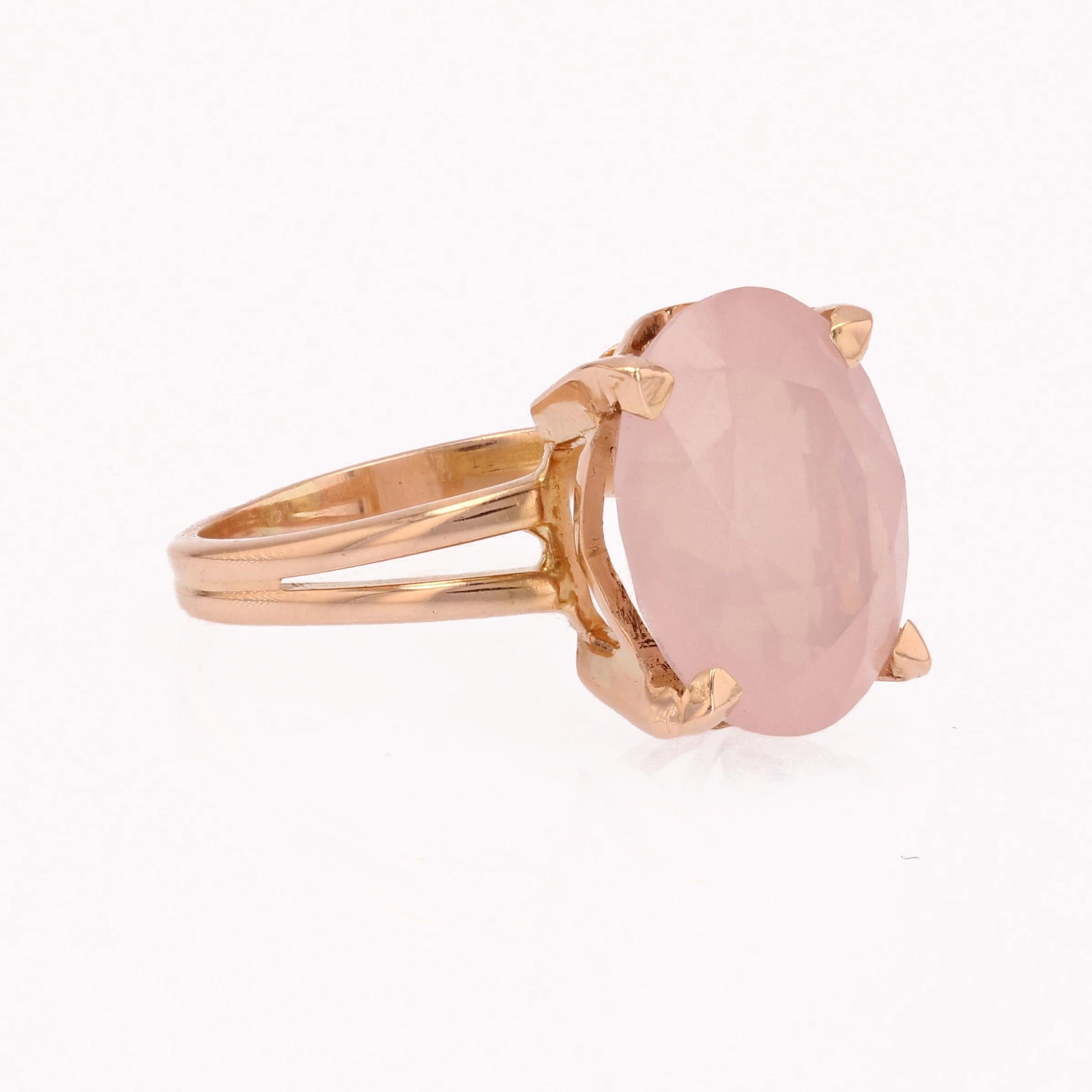 1960s 5.40 Carats Pink Quartz 18 Karat Rose Gold Ring For Sale 4