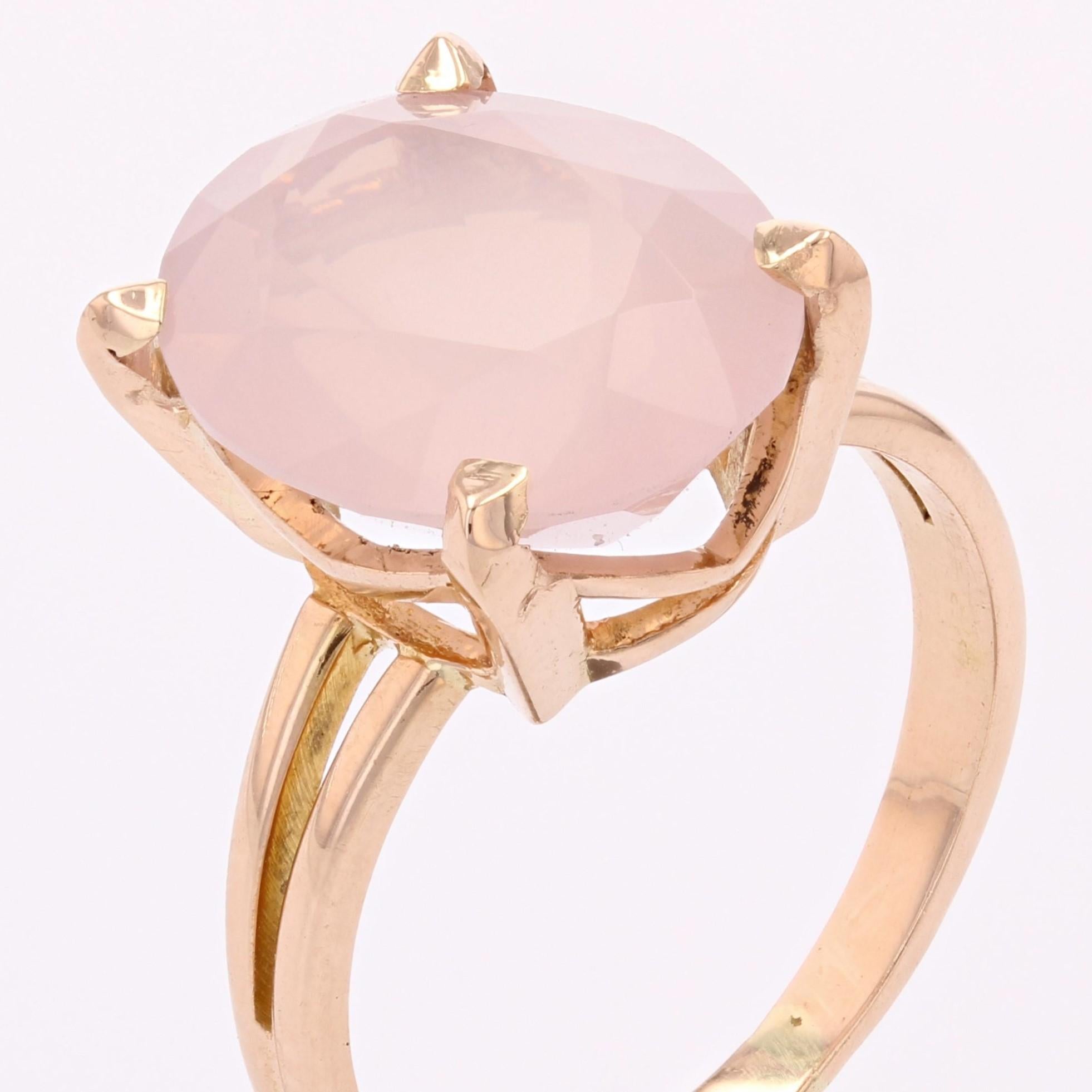 1960s 5.40 Carats Pink Quartz 18 Karat Rose Gold Ring For Sale 3