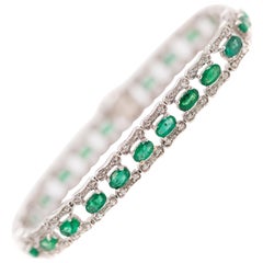 1960s 7 Carat Emerald and 1 Carat Diamond 14 Karat White Gold Bracelet