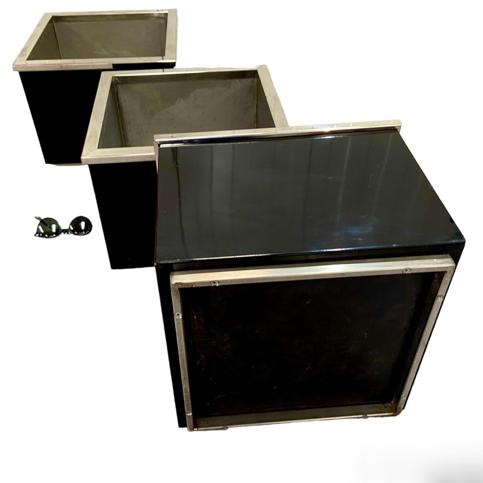 Mid-Century Modern 1960s-70s black enamel and chrome metal cubic planters, manner of Willy Rizzo For Sale