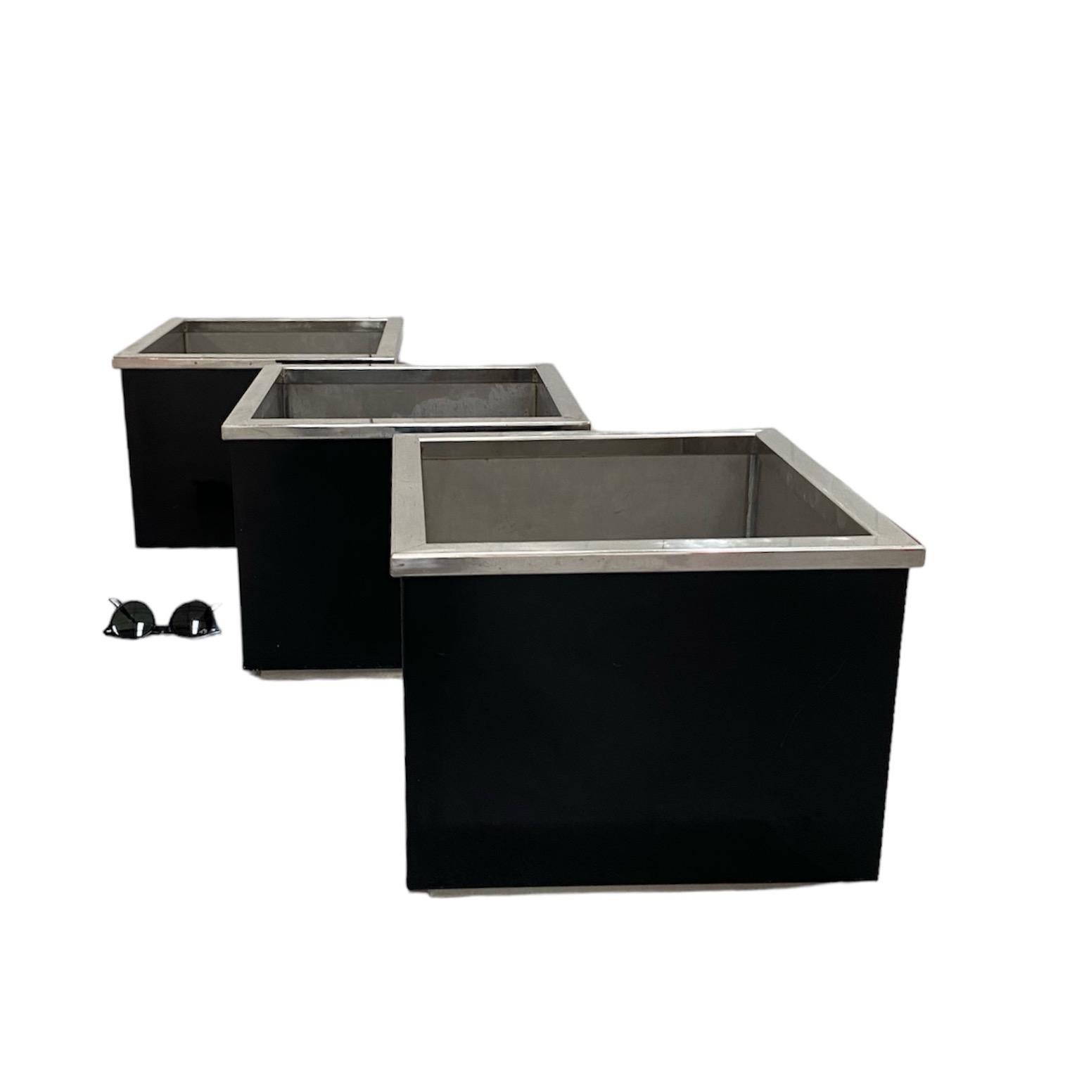 Metal 1960s-70s black enamel and chrome metal cubic planters, manner of Willy Rizzo For Sale