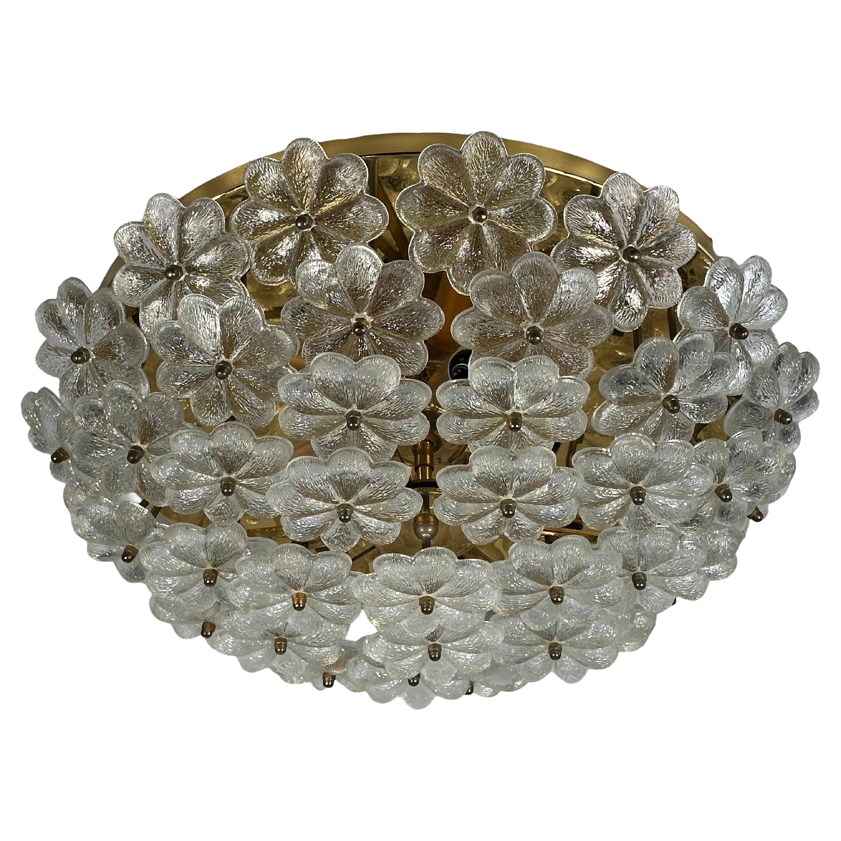 Lampada da soffitto Ernst Palme degli anni
60/
70 in ottone e vetro, Germania