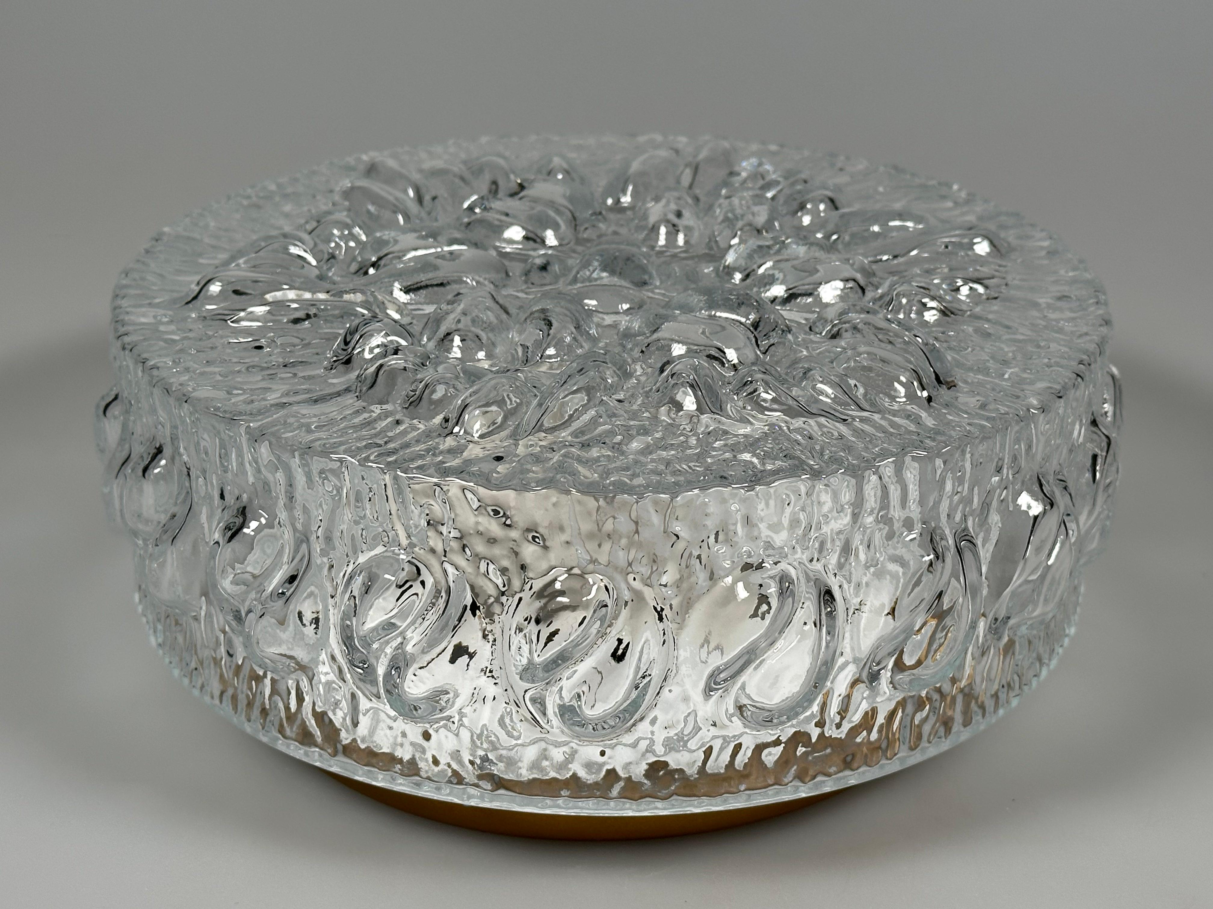 Plafonnier des années 1960/70, affleurant, verre, métal, Design/One en vente 4