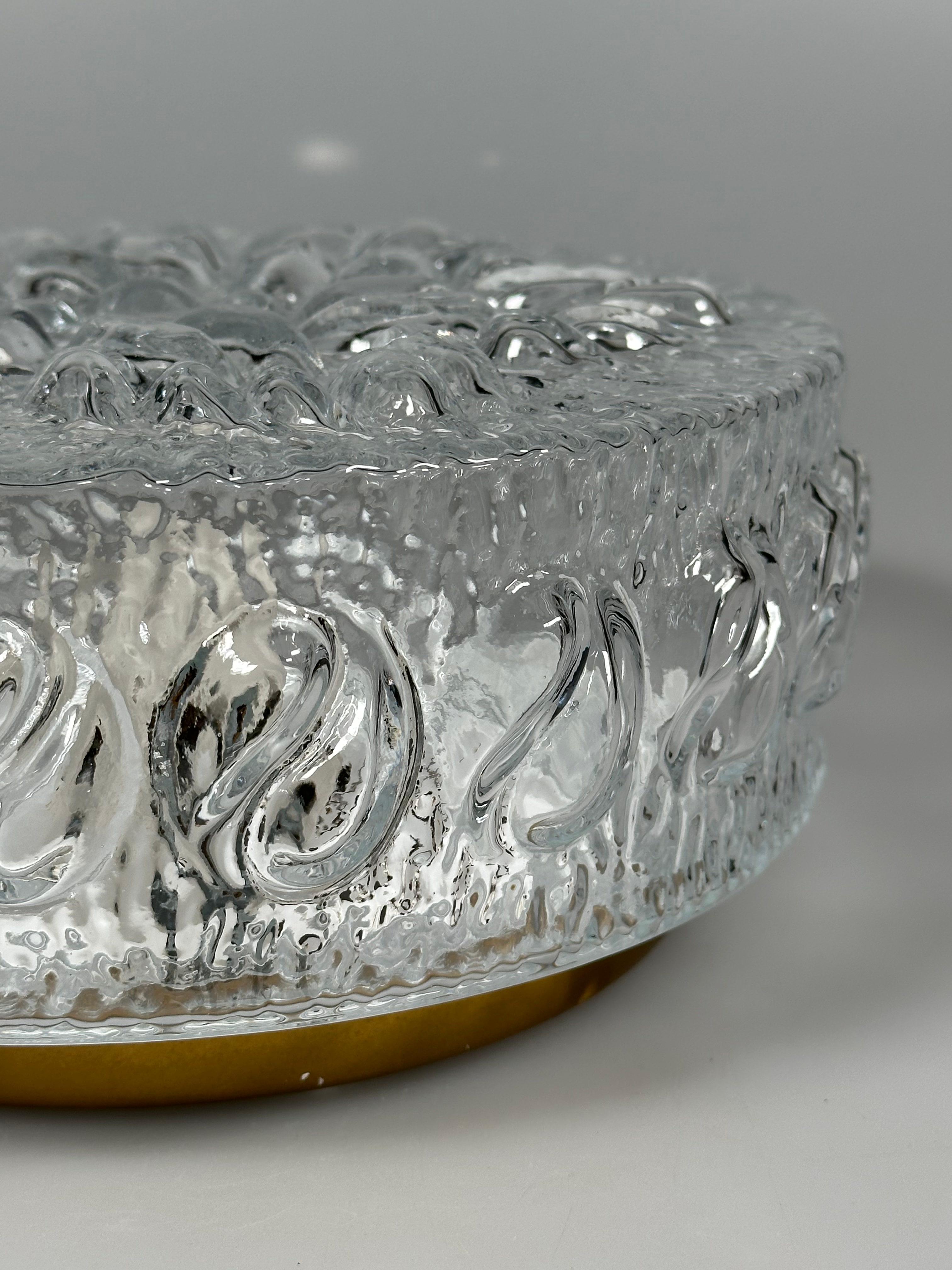 Plafonnier des années 1960/70, affleurant, verre, métal, Design/One en vente 1