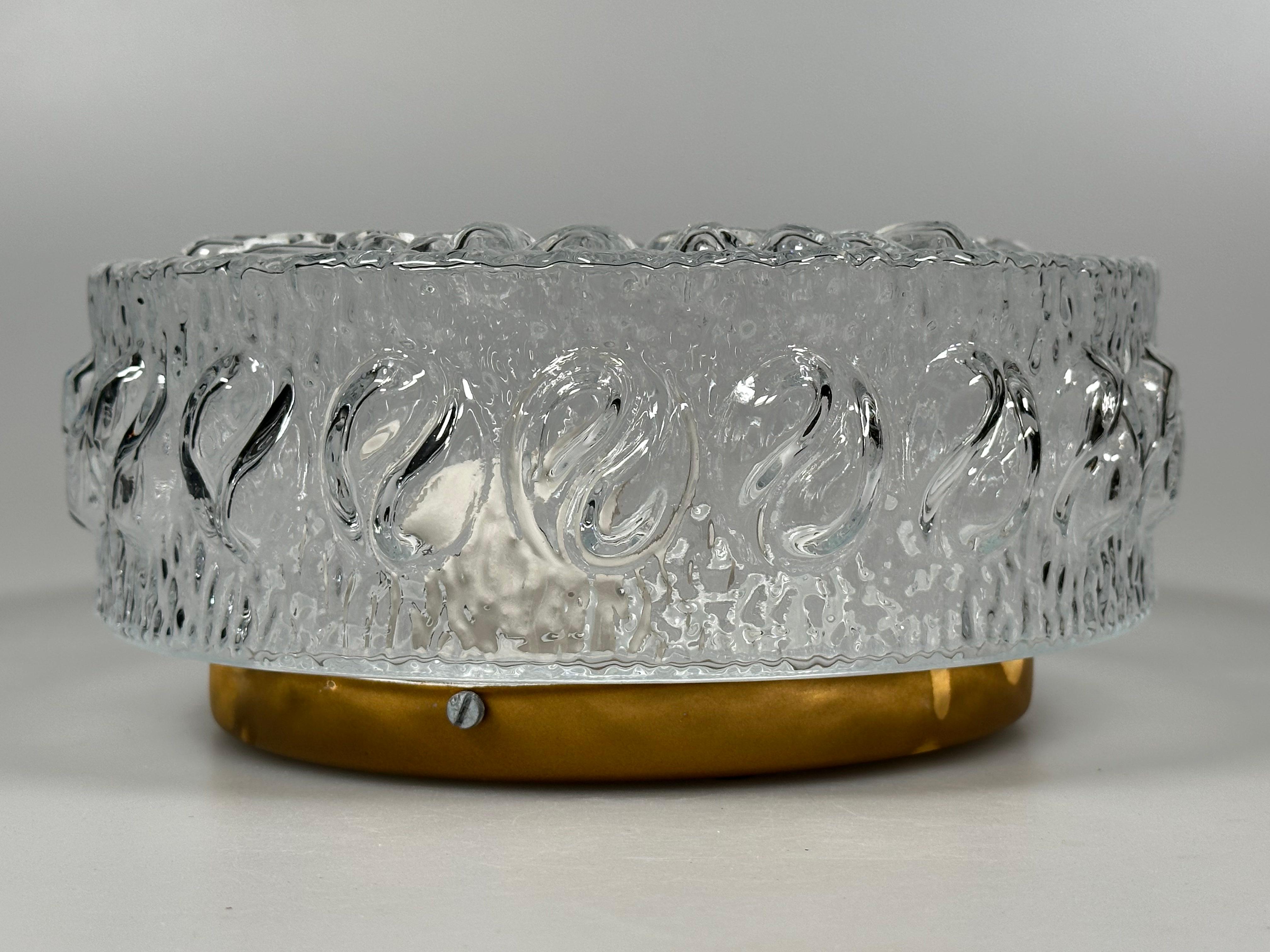 Plafonnier des années 1960/70, affleurant, verre, métal, Design/One en vente 3