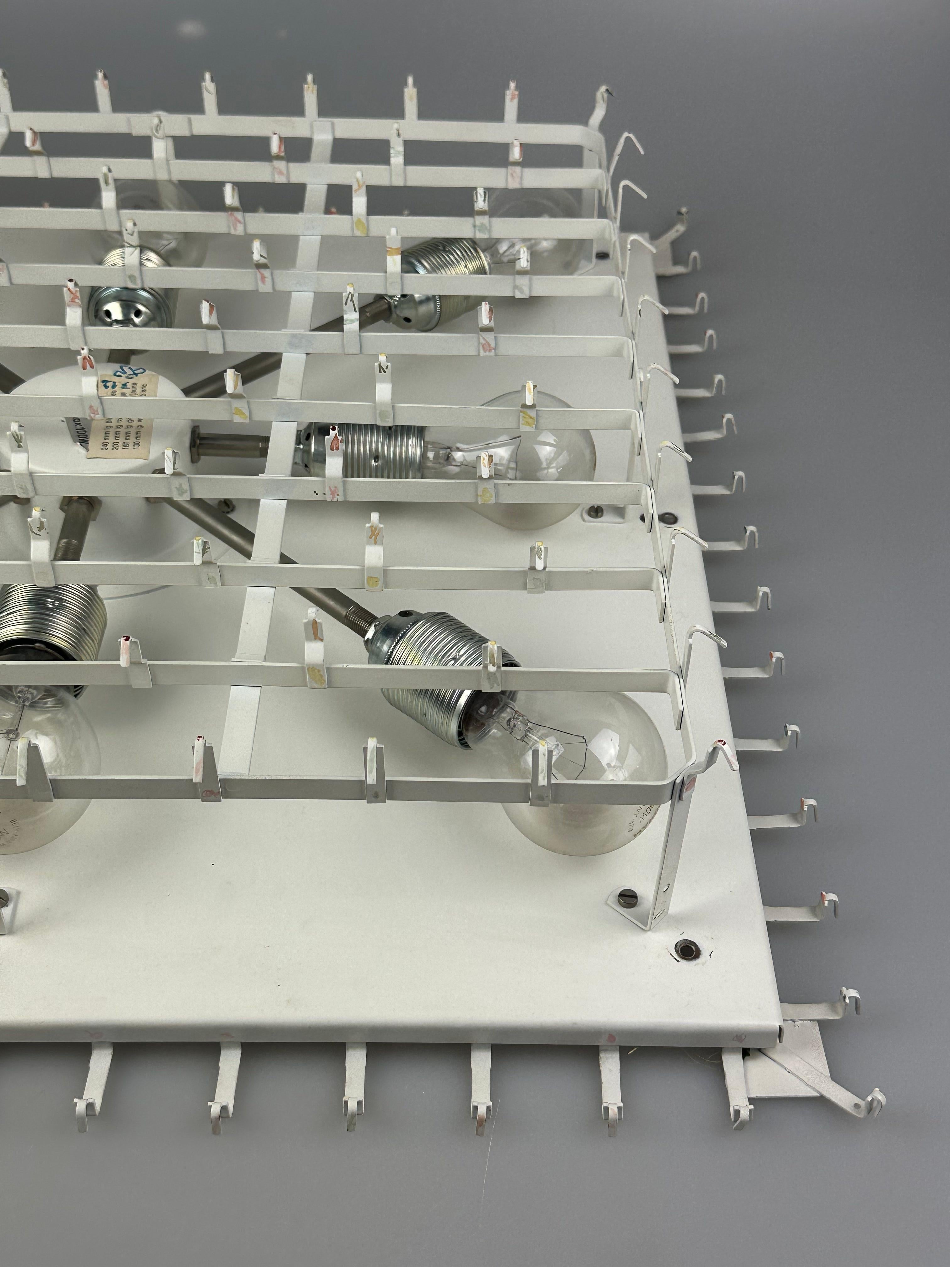 Lampada da soffitto a lampadario degli anni '60/70 di Doria Leuchten Germany, vetro ghiaccio in vendita 1