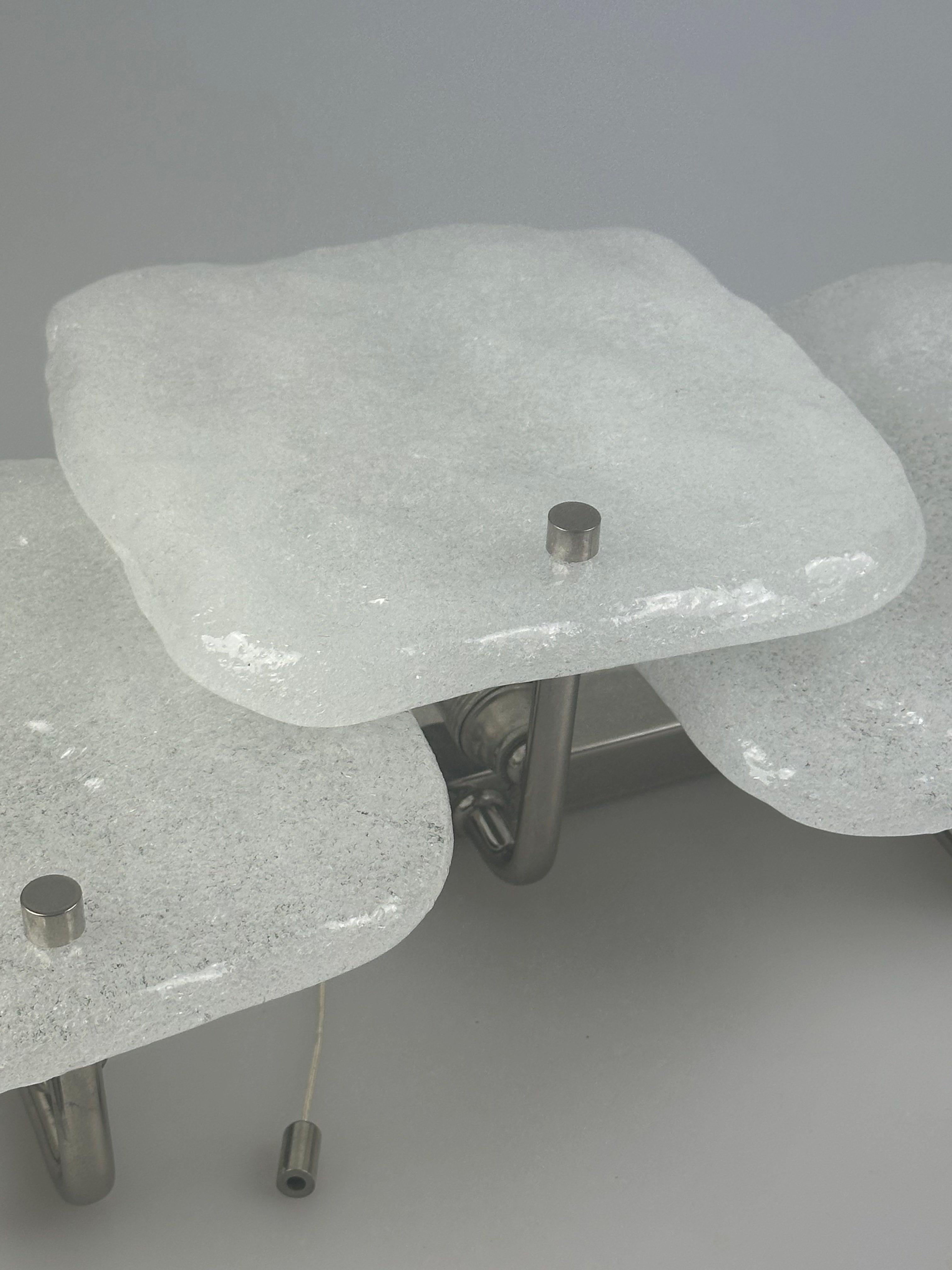 Applique en verre glacé des années 1960/70 par J.T. Kalmar, Design/One en vente 5