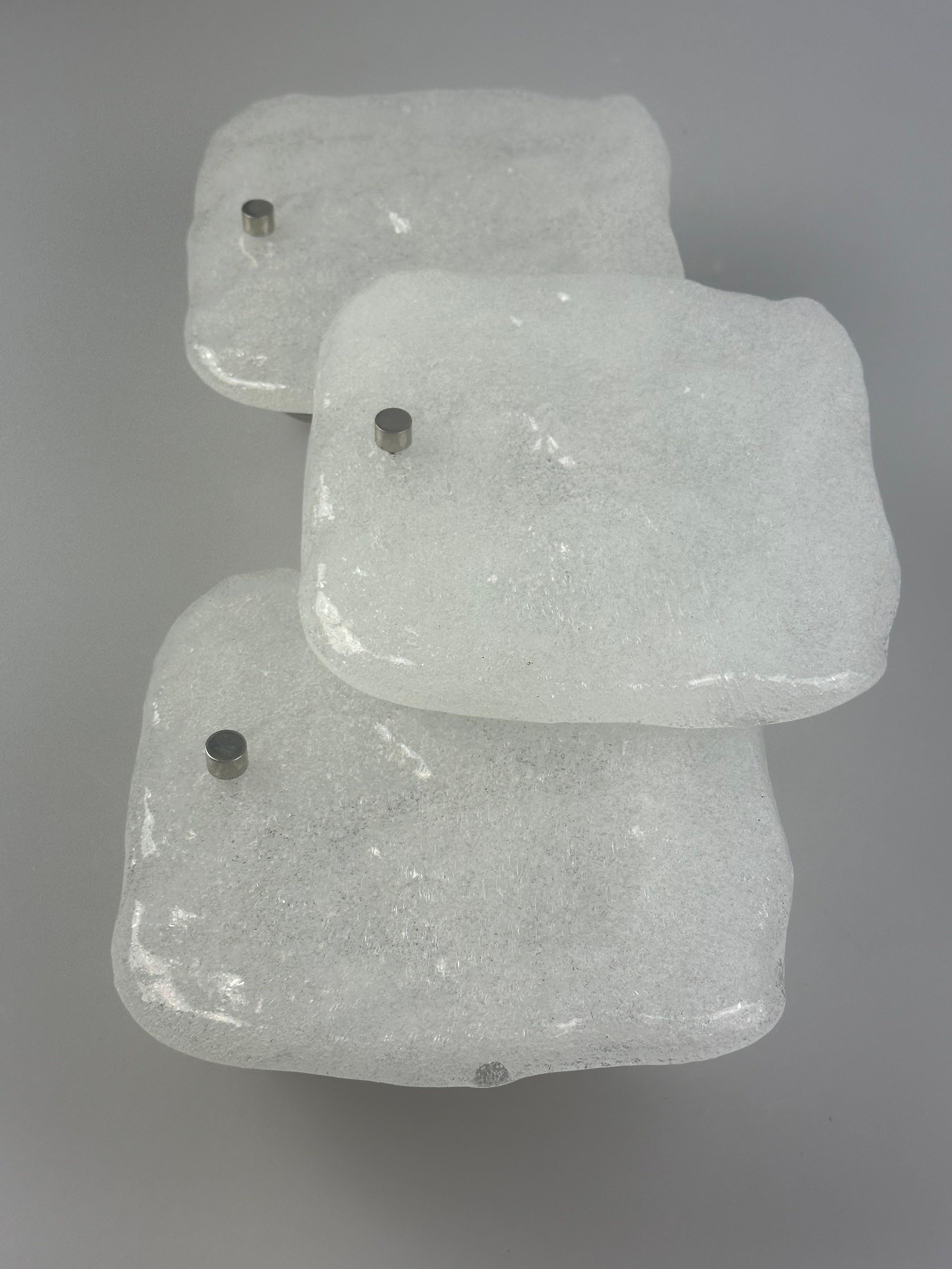 Applique en verre glacé des années 1960/70 par J.T. Kalmar, Design/One en vente 8