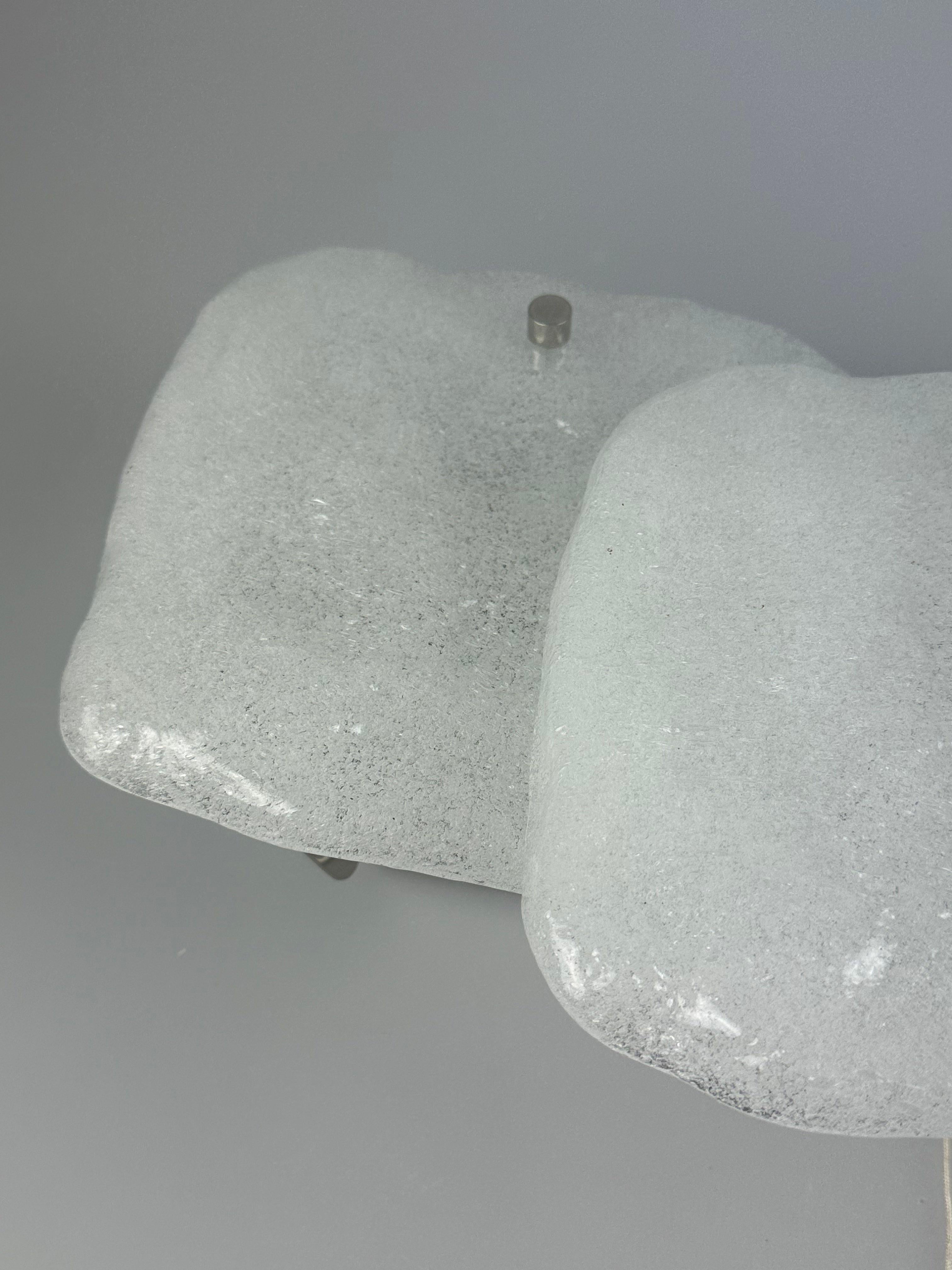 Applique en verre glacé des années 1960/70 par J.T. Kalmar, Design/One Bon état - En vente à Neuenkirchen, NI
