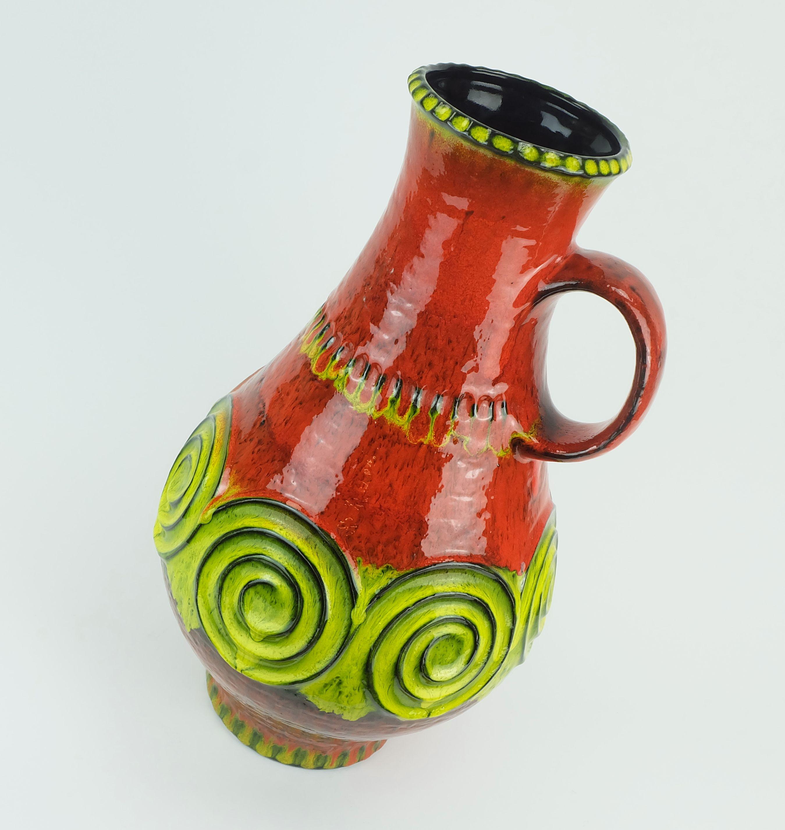 1960s 70s jasba ceramic VASE floor vase mod. N 322 13 45 squiggle pattern In Good Condition For Sale In Mannheim, DE