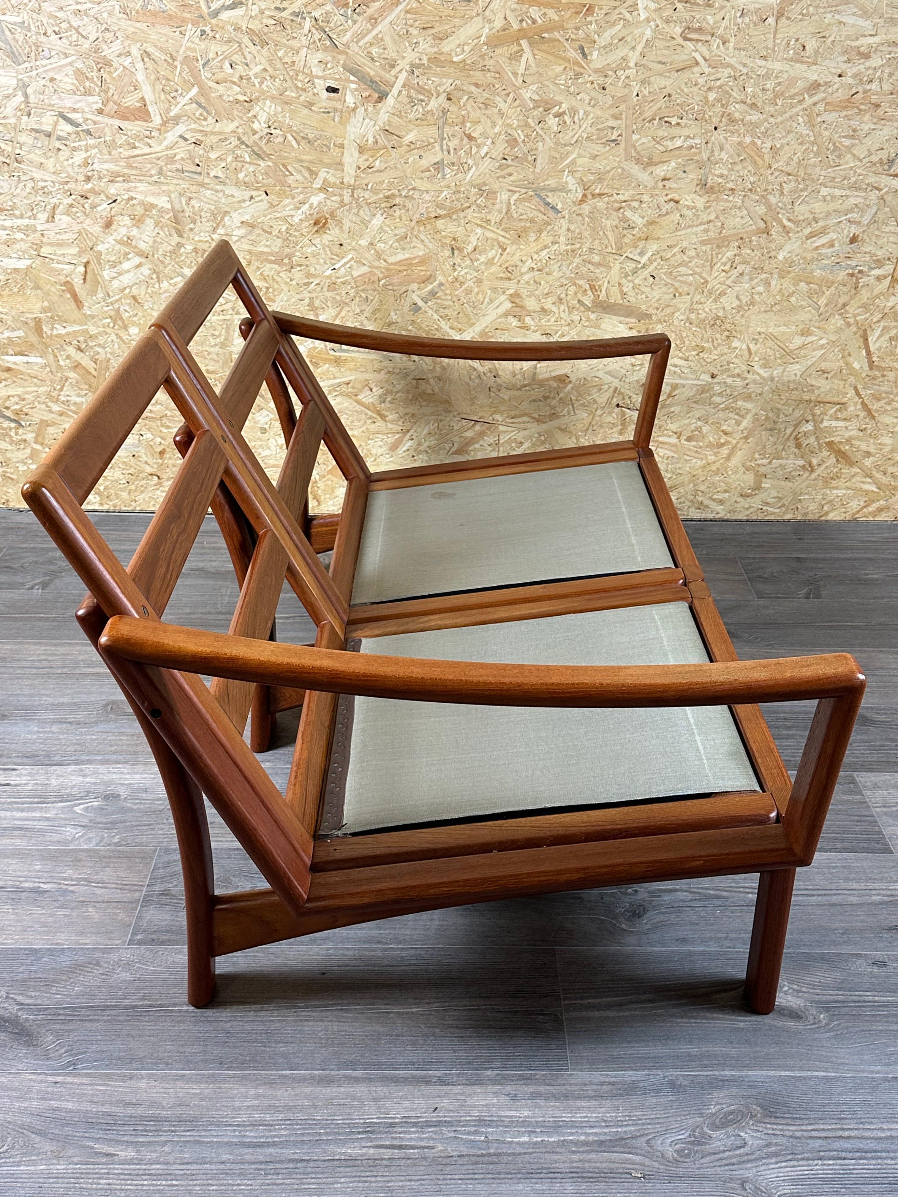 1960s/70s Teak 2-seater sofa by Glostrup Møbelfabrik Denmark Design For Sale 4