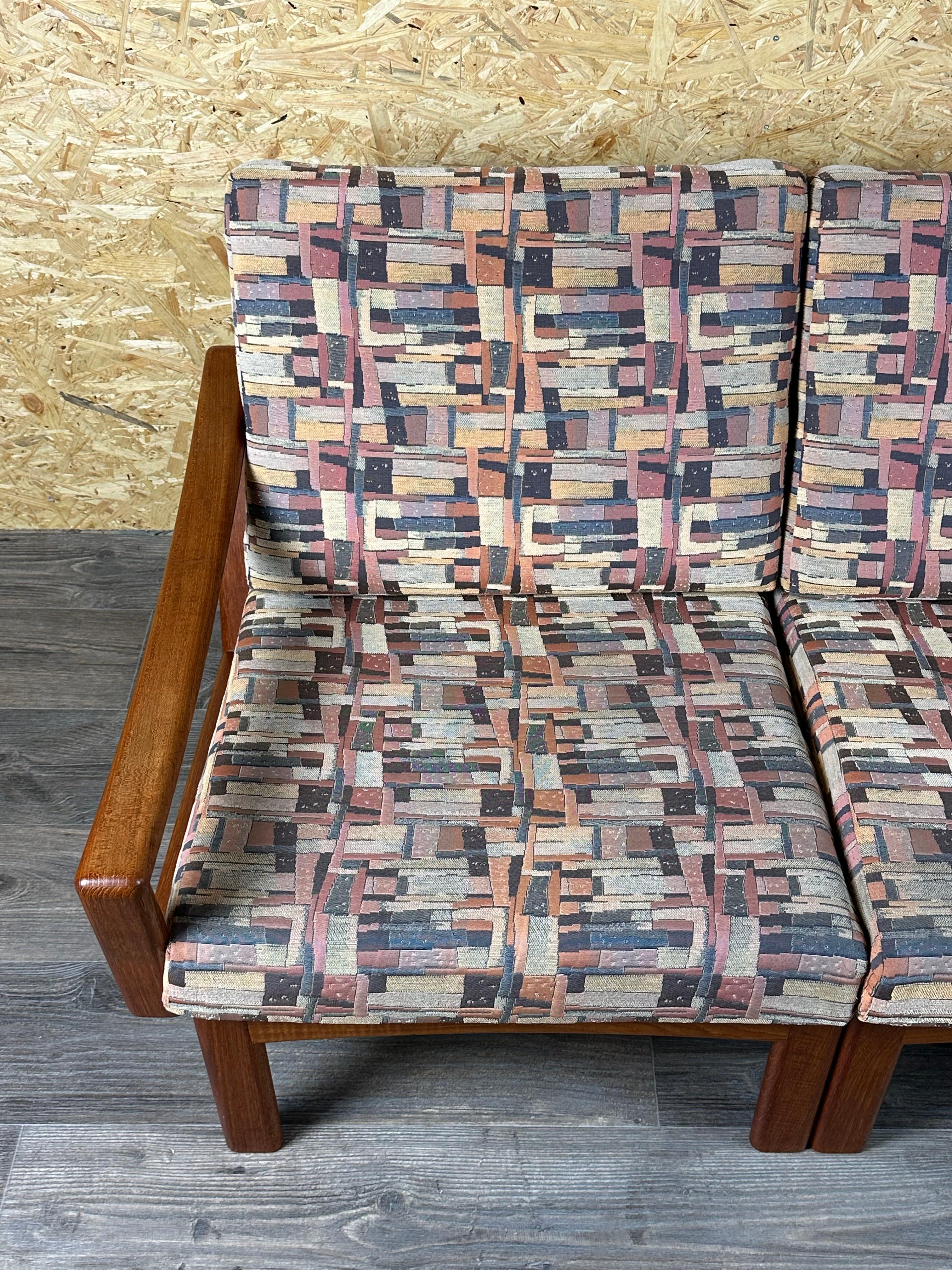1960s/70s Teak 2-seater sofa by Glostrup Møbelfabrik Denmark Design In Good Condition For Sale In Neuenkirchen, NI