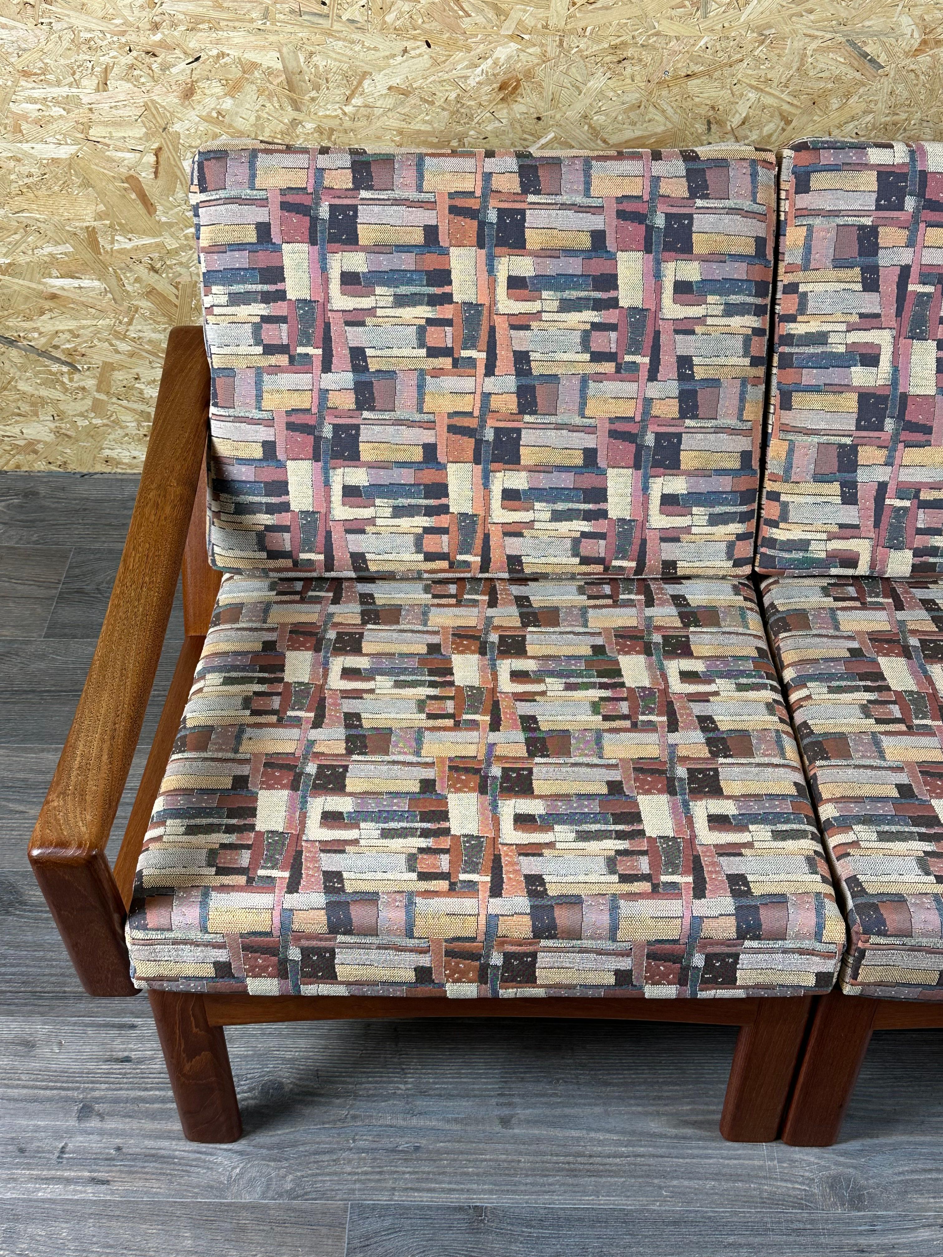 Fine XX secolo Divano a 2 posti in teak anni '60/'70 di Glostrup Møbelfabrik Danimarca Design in vendita