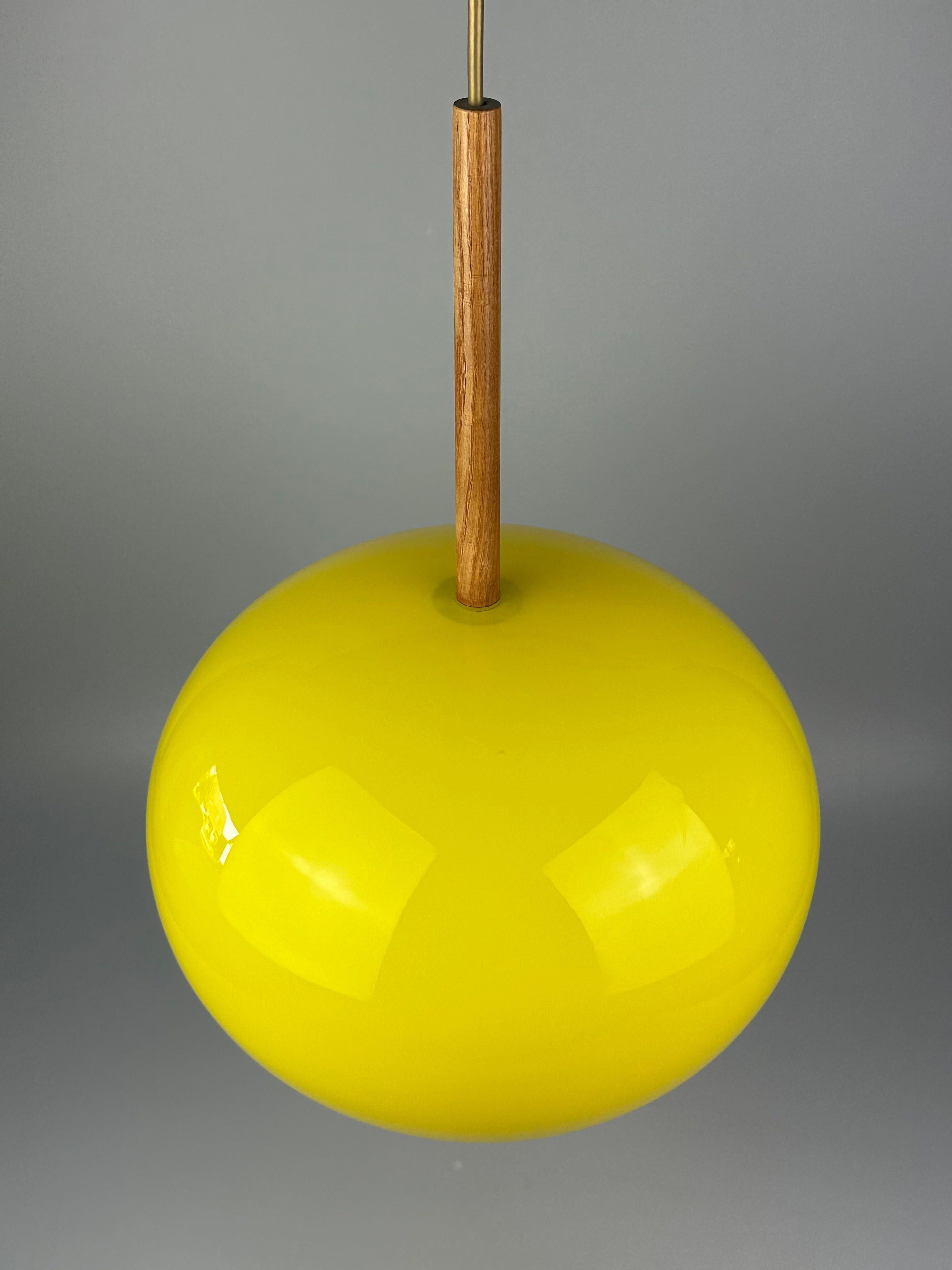 Svedese Lampada da soffitto in teak degli anni '60/'70 di Uno & Östen Kristiansson per Luxus Sweden in vendita